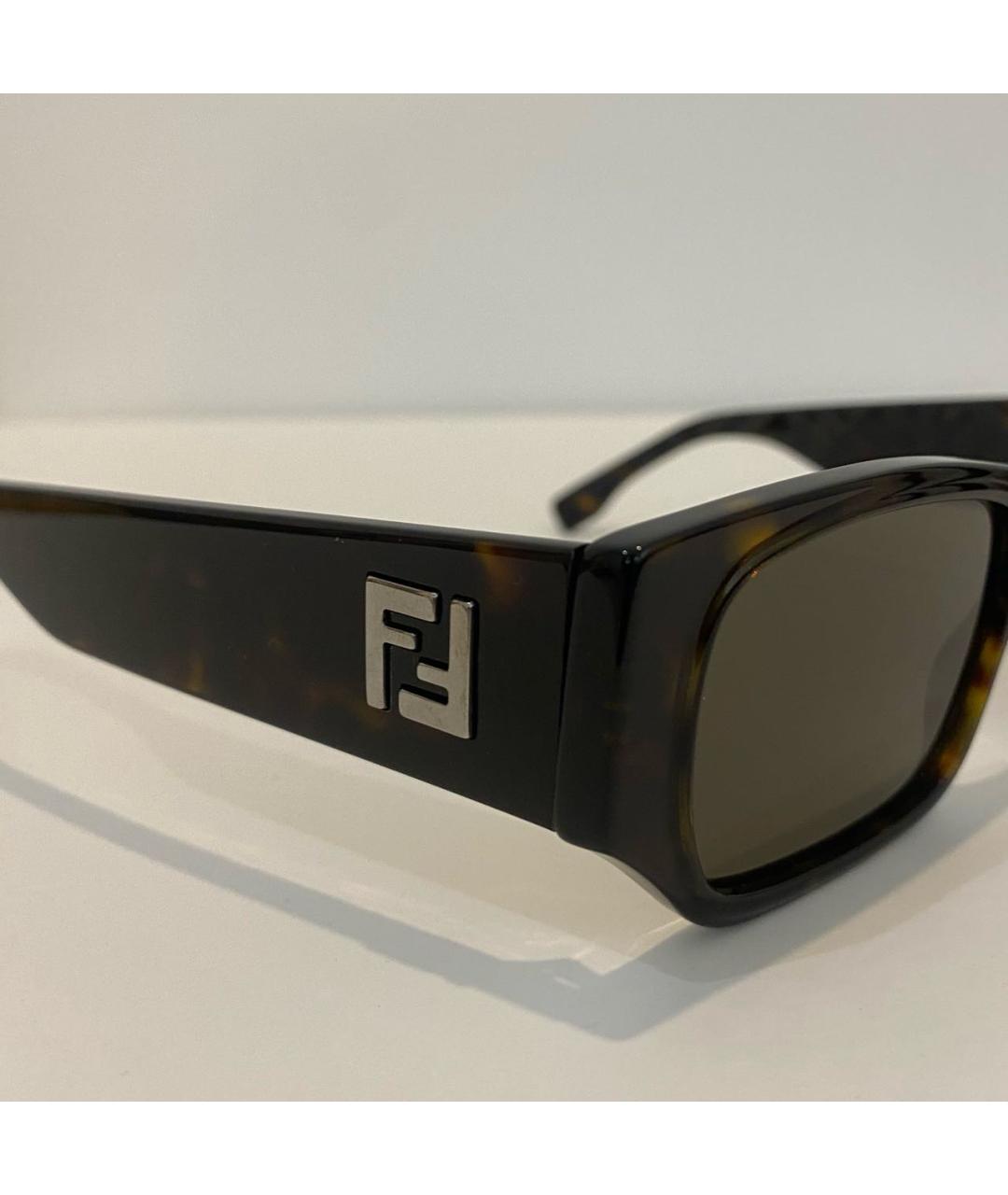 FENDI Коричневые пластиковые солнцезащитные очки, фото 3