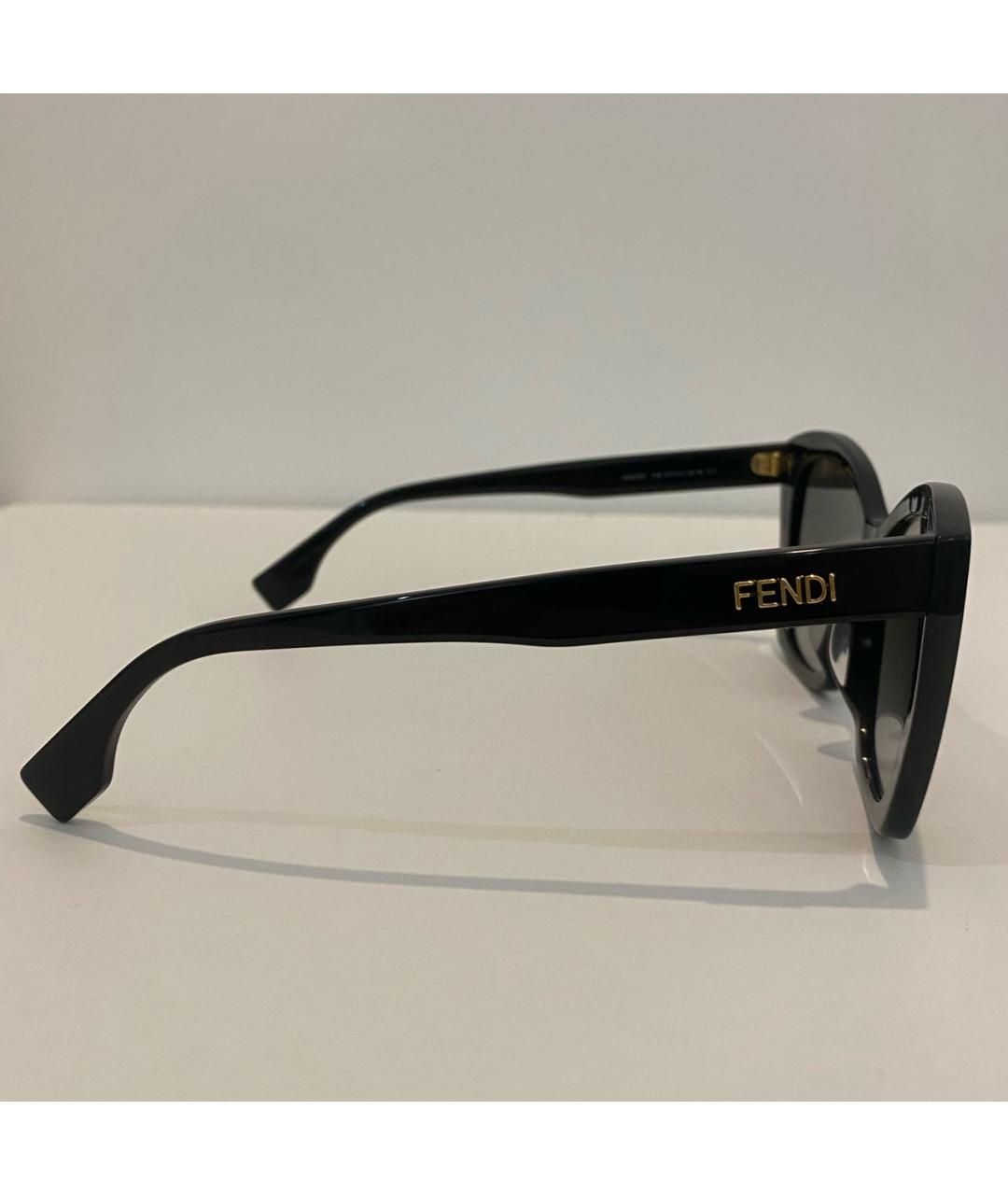 FENDI Черные пластиковые солнцезащитные очки, фото 2
