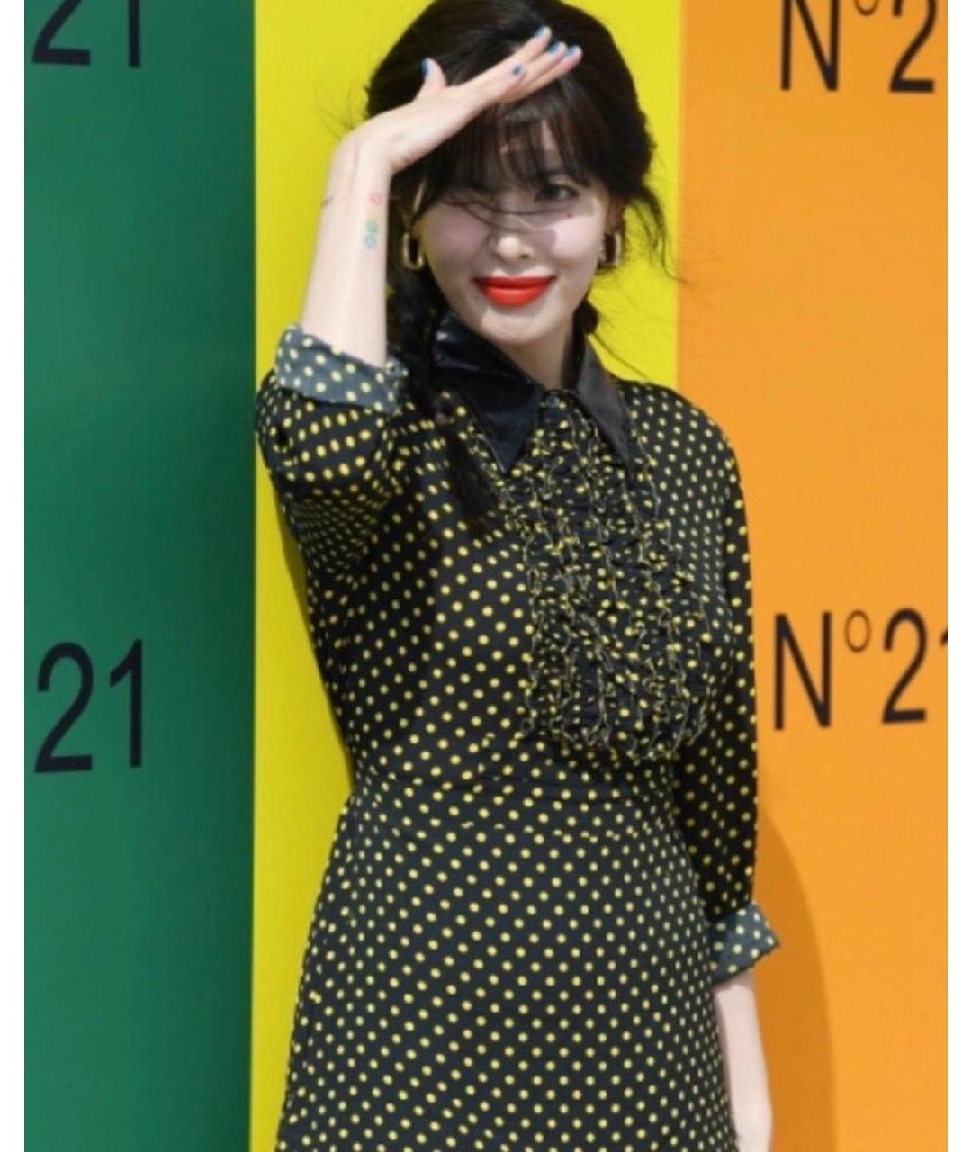 NO. 21 Желтое вискозное вечернее платье, фото 4