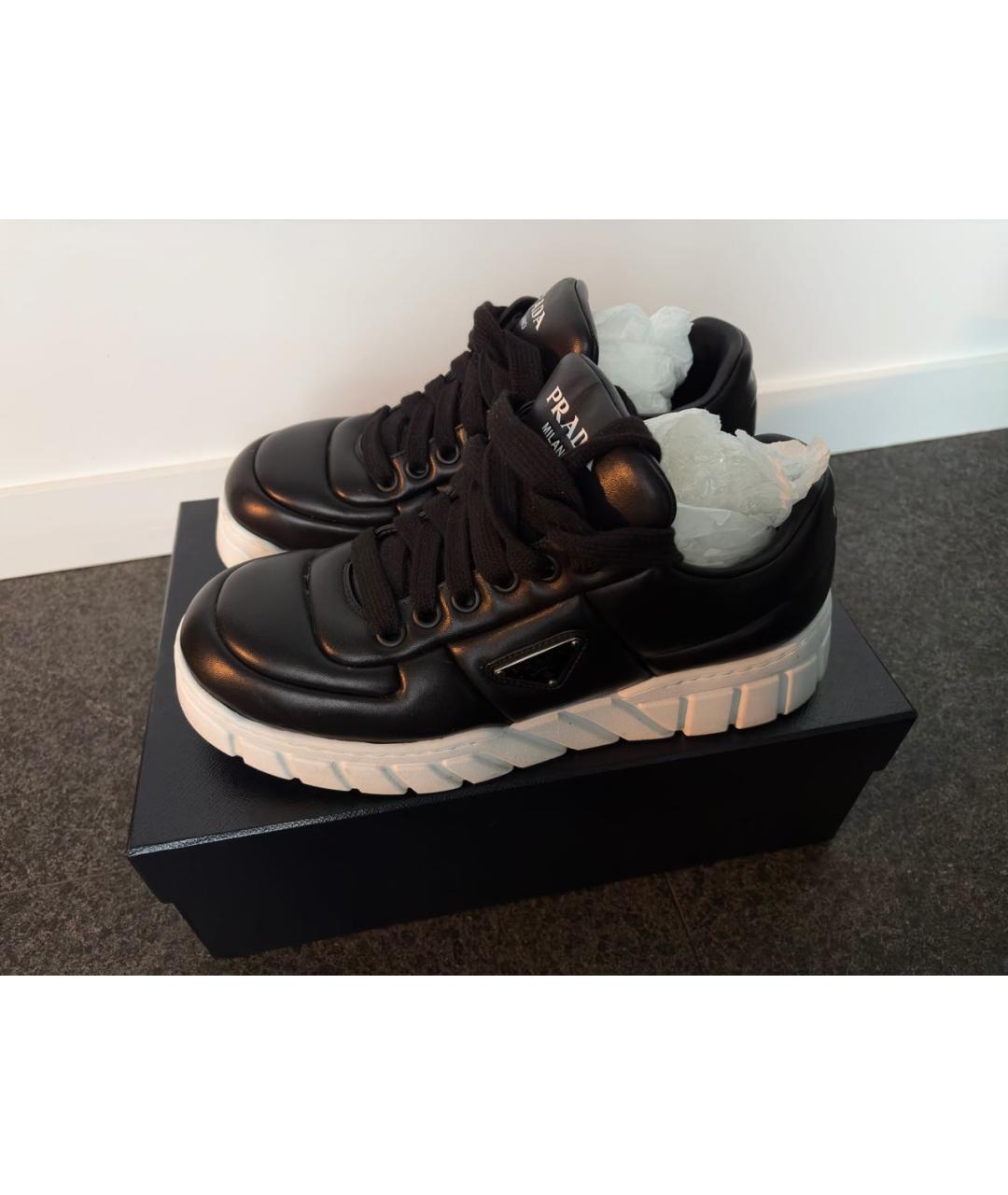 PRADA Черные кожаные низкие кроссовки / кеды, фото 3