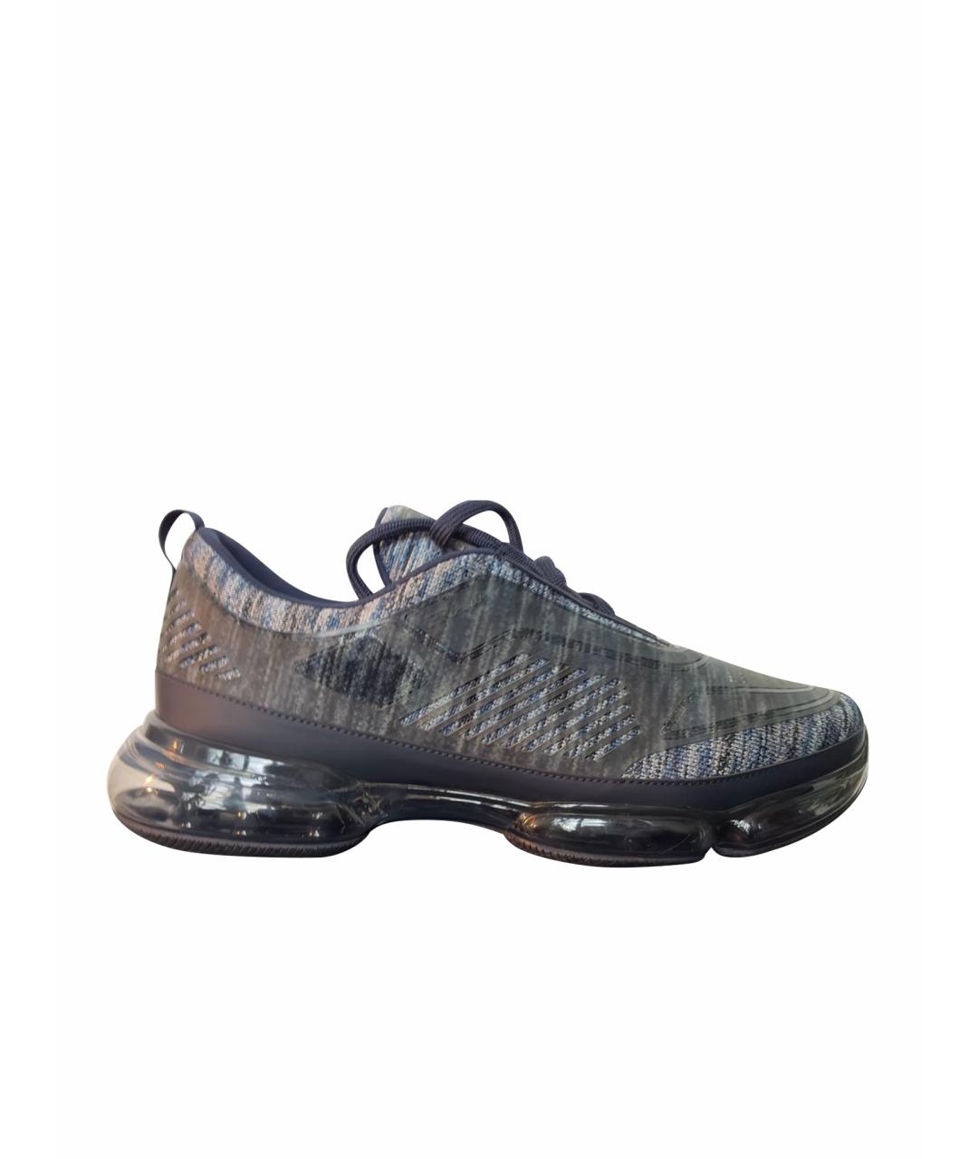 PRADA Антрацитовые текстильные низкие кроссовки / кеды, фото 1