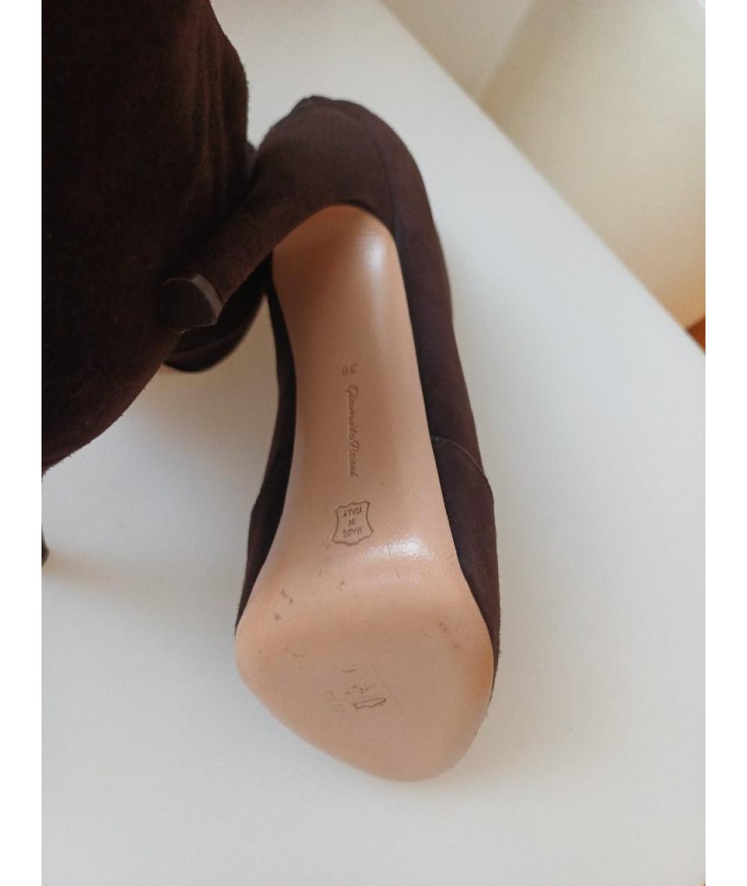 GIANVITO ROSSI Коричневые замшевые ботильоны, фото 9