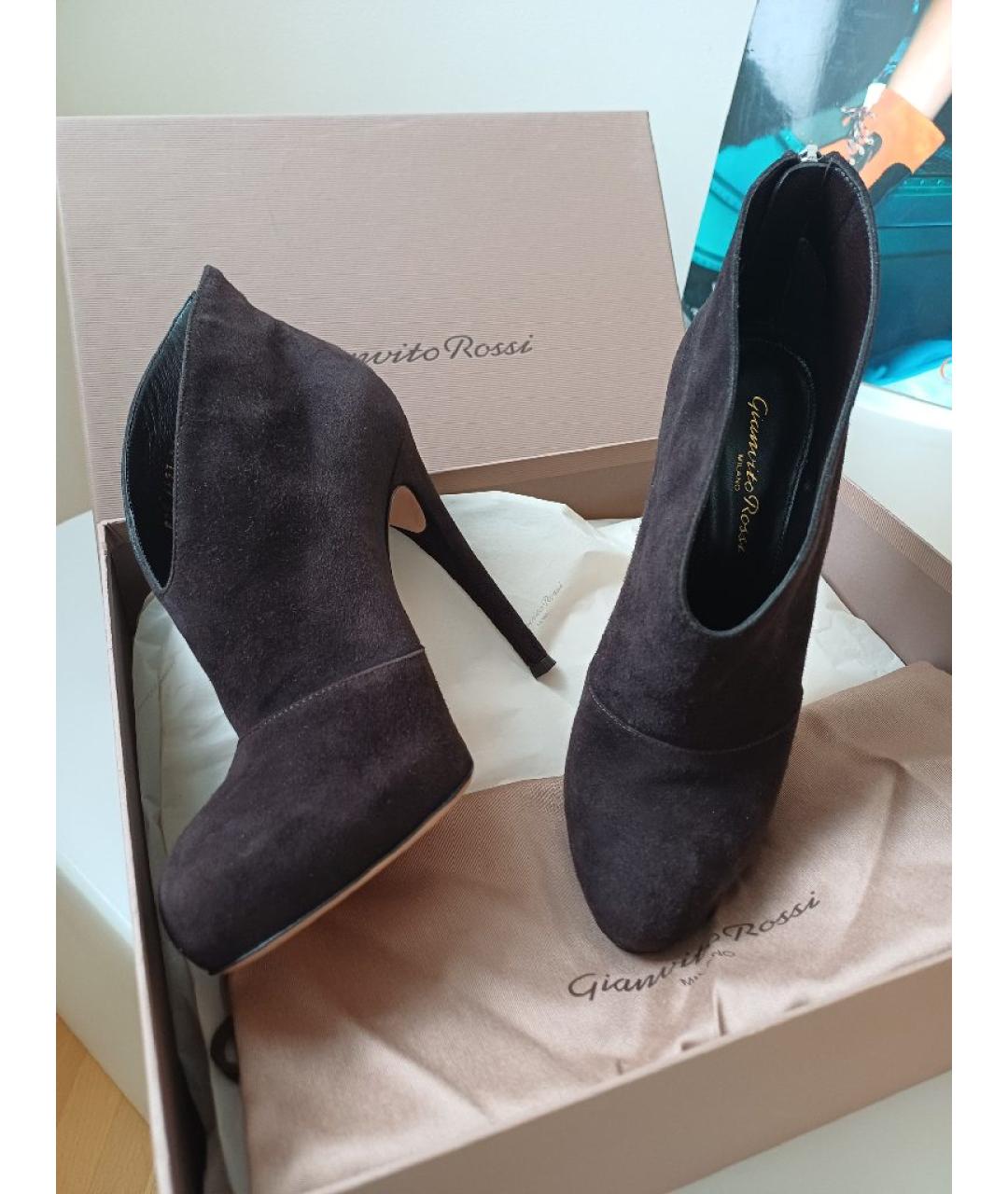 GIANVITO ROSSI Коричневые замшевые ботильоны, фото 4