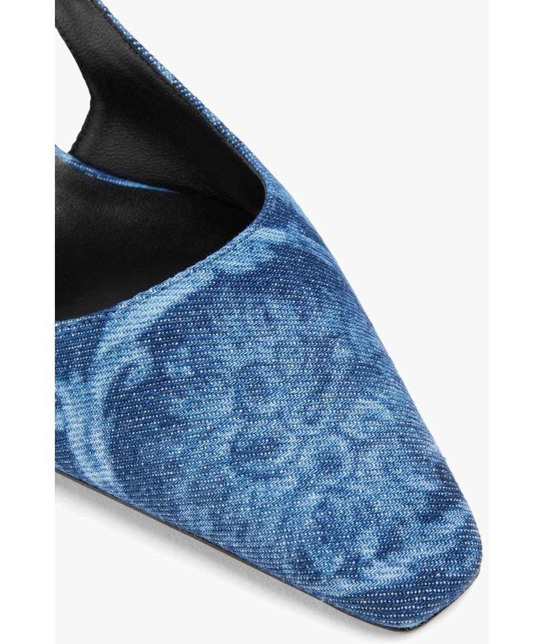 VERSACE Синие текстильные лодочки на низком каблуке, фото 4