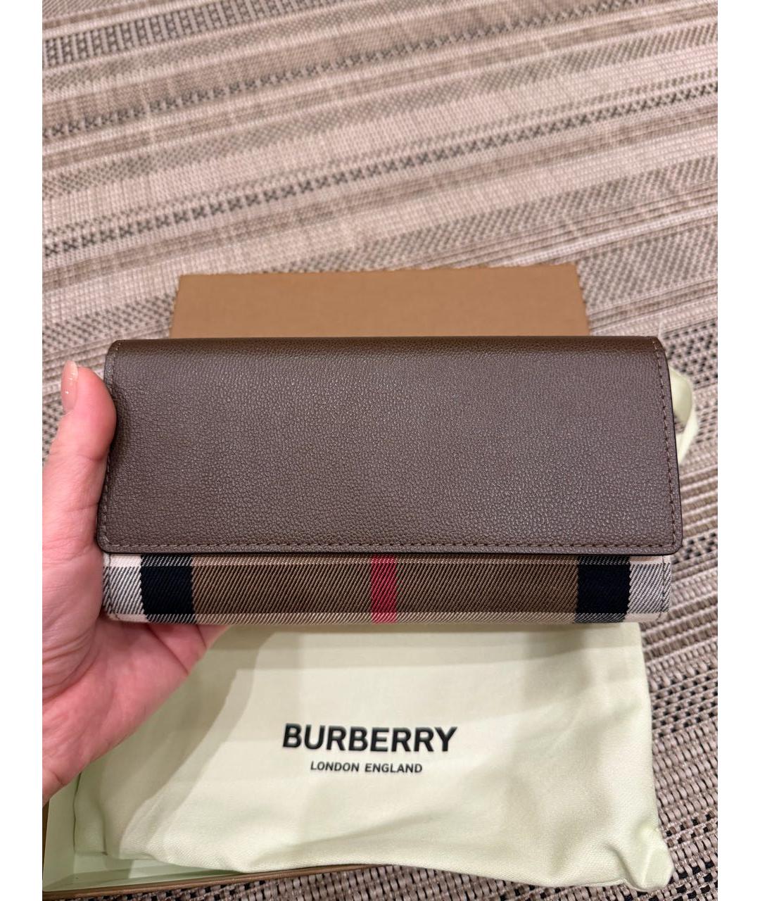 BURBERRY Коричневый кожаный кошелек, фото 8