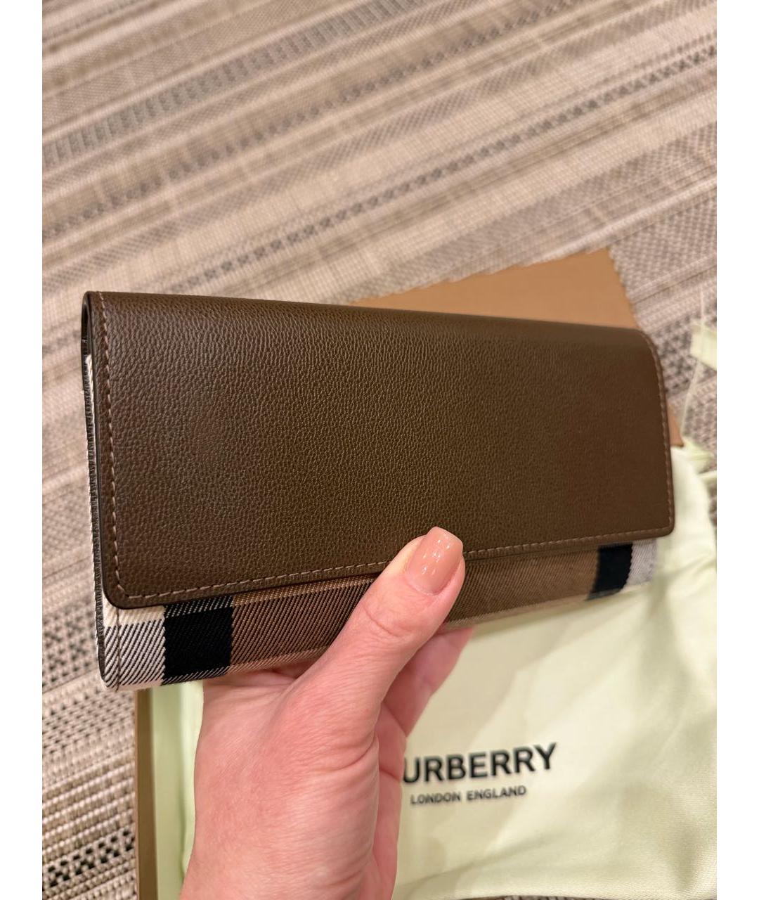 BURBERRY Коричневый кожаный кошелек, фото 2