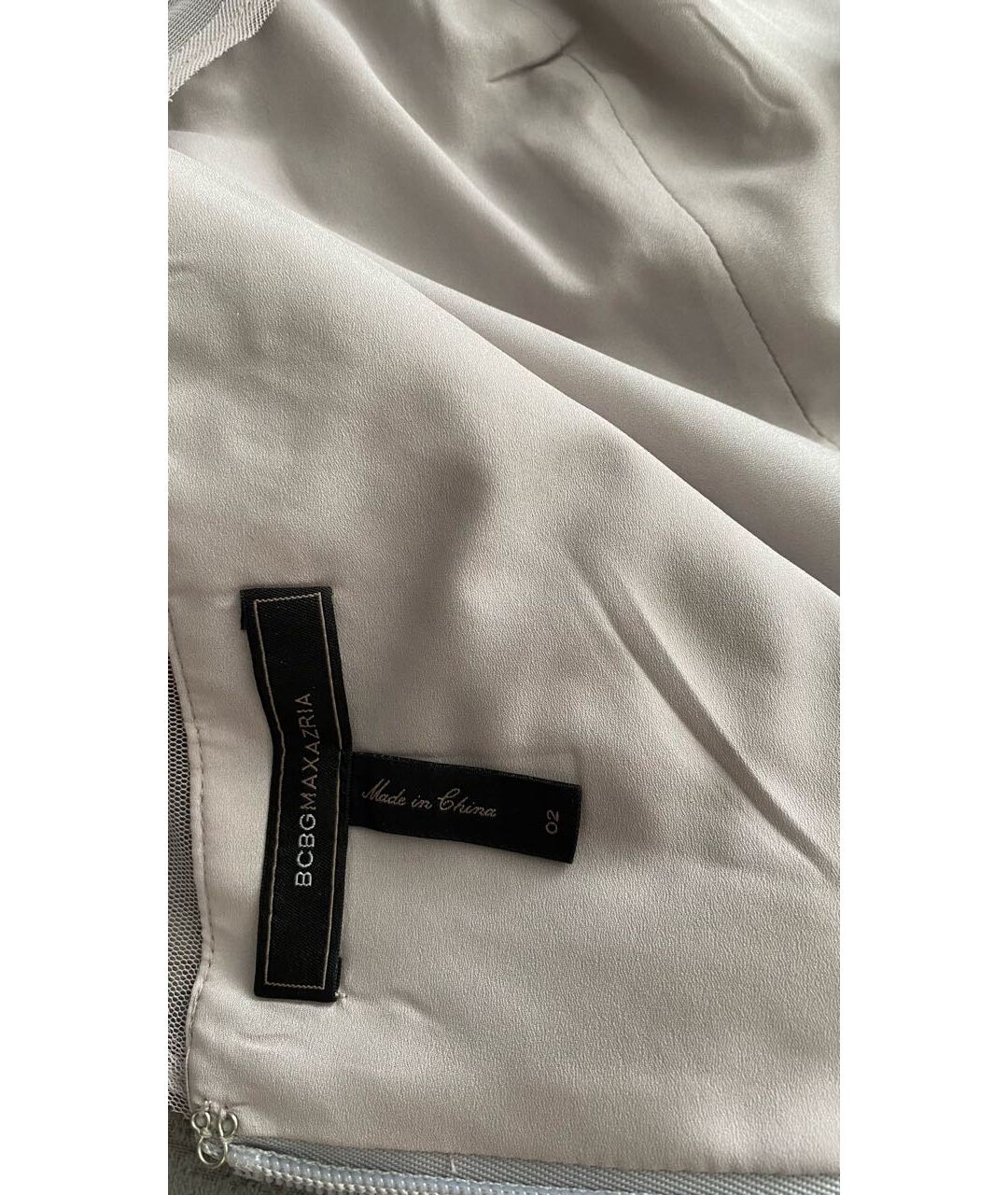 BCBG MAXAZRIA Серое кружевное коктейльное платье, фото 8