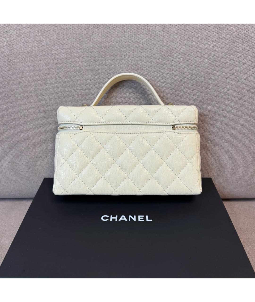 CHANEL Белая кожаная сумка с короткими ручками, фото 3