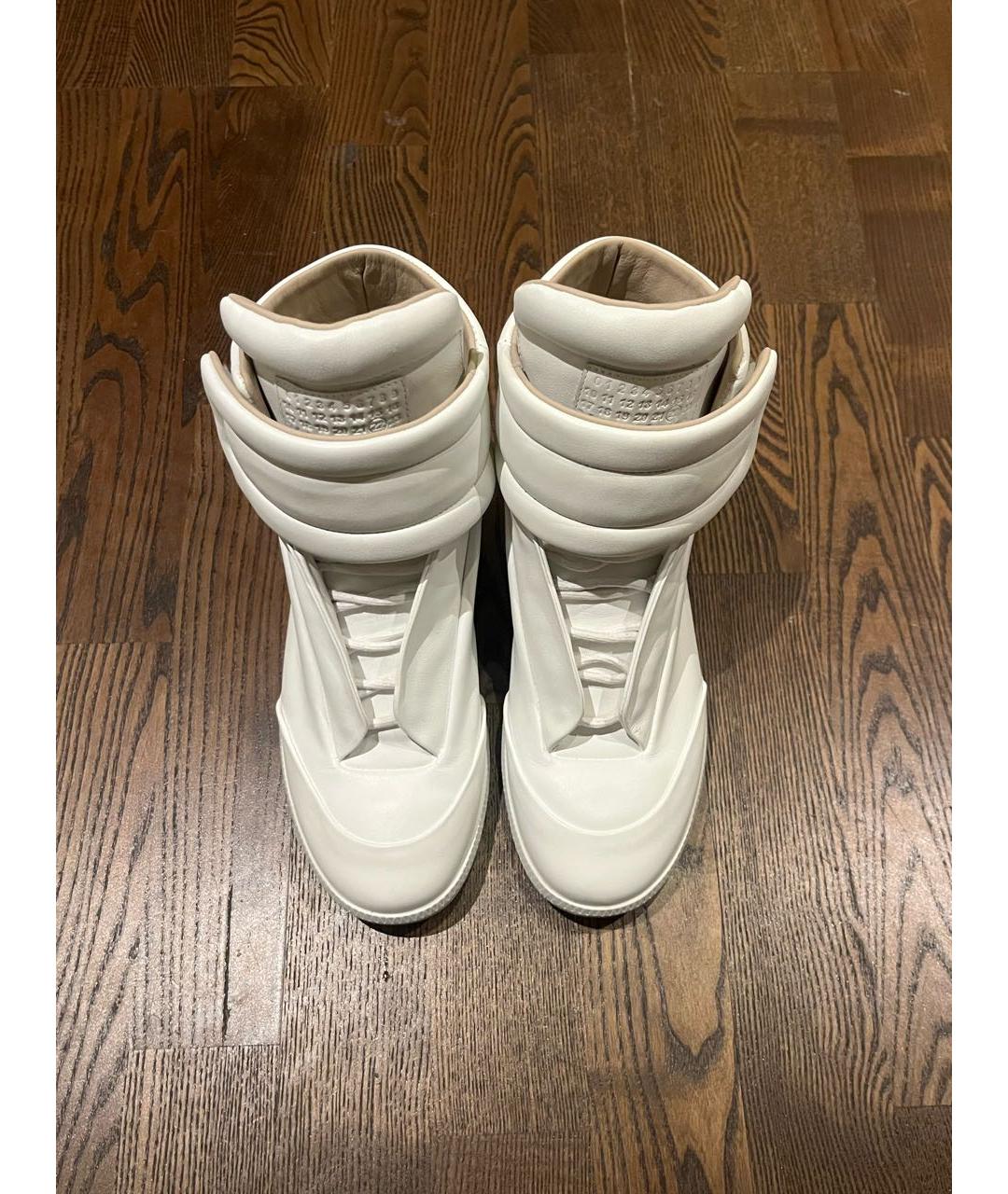 MAISON MARGIELA Белые кожаные высокие ботинки, фото 2