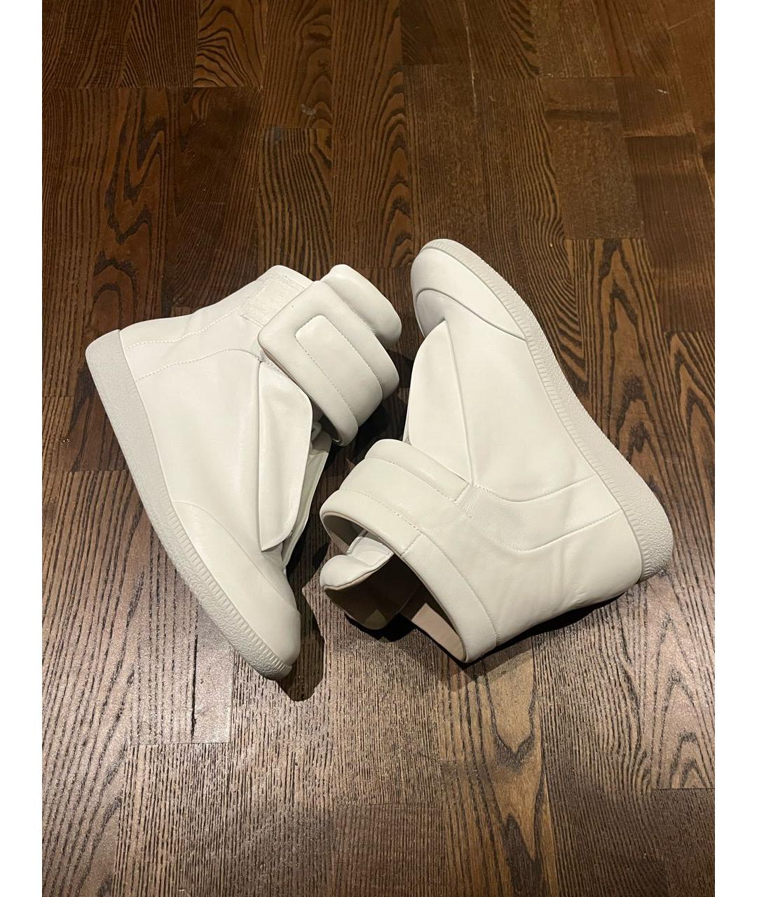 MAISON MARGIELA Белые кожаные высокие ботинки, фото 6