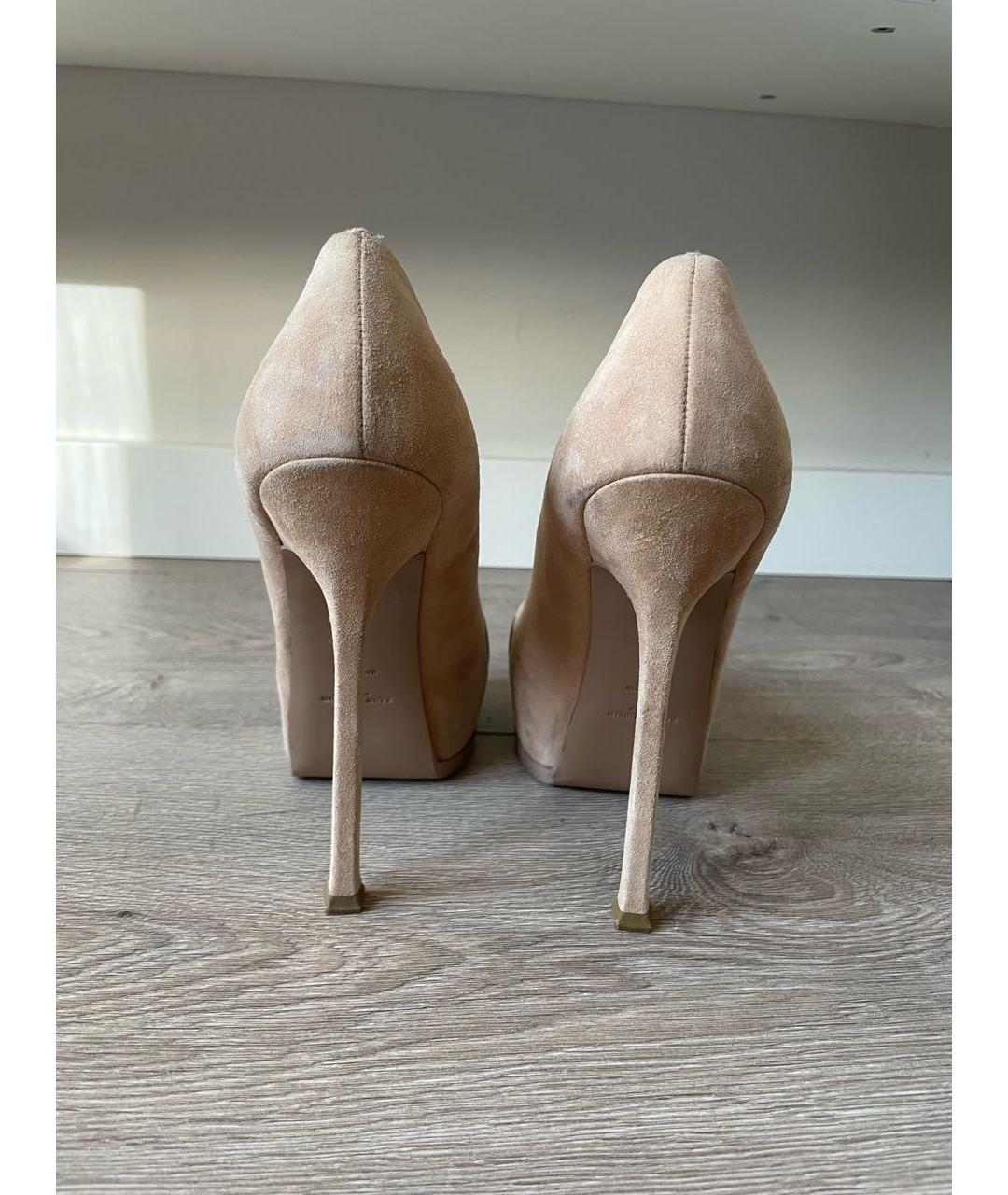 YVES SAINT LAURENT BEAUTY Бежевые замшевые туфли, фото 4