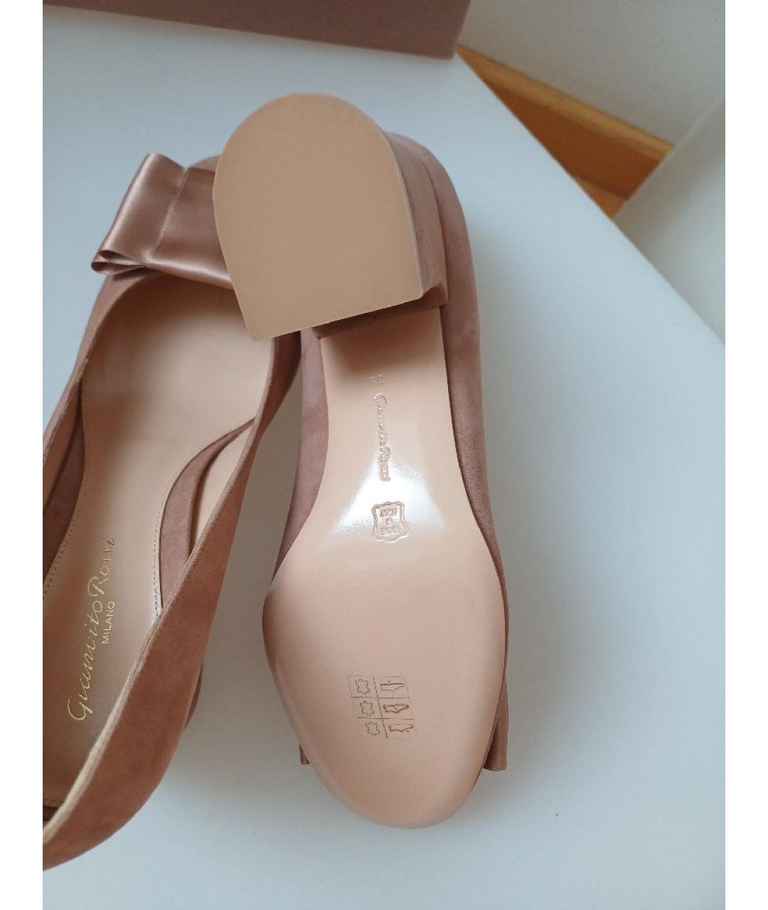 GIANVITO ROSSI Бежевые замшевые туфли, фото 9