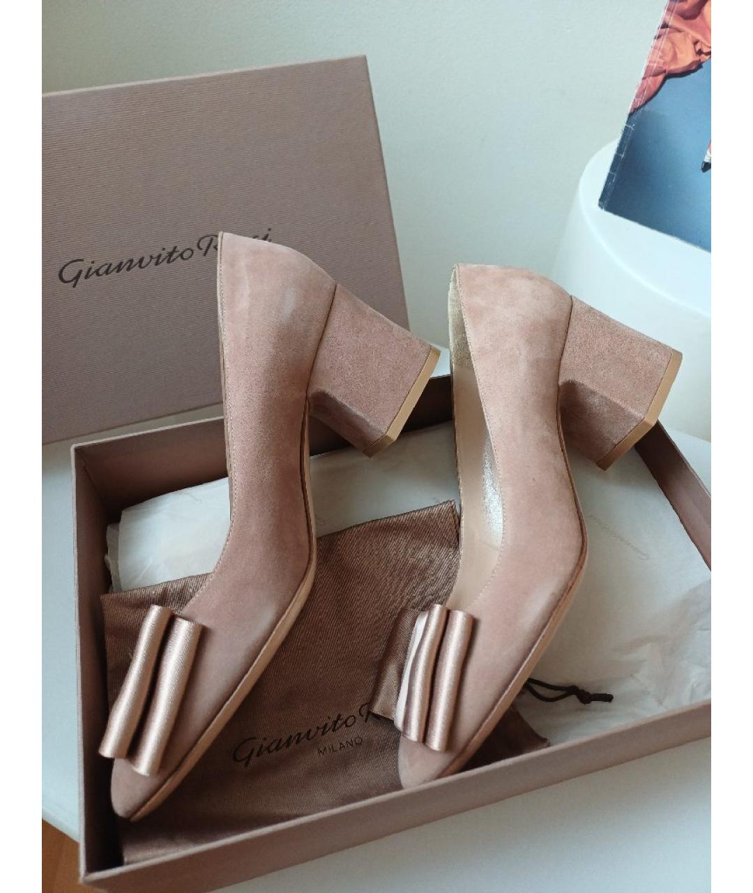 GIANVITO ROSSI Бежевые замшевые туфли, фото 2