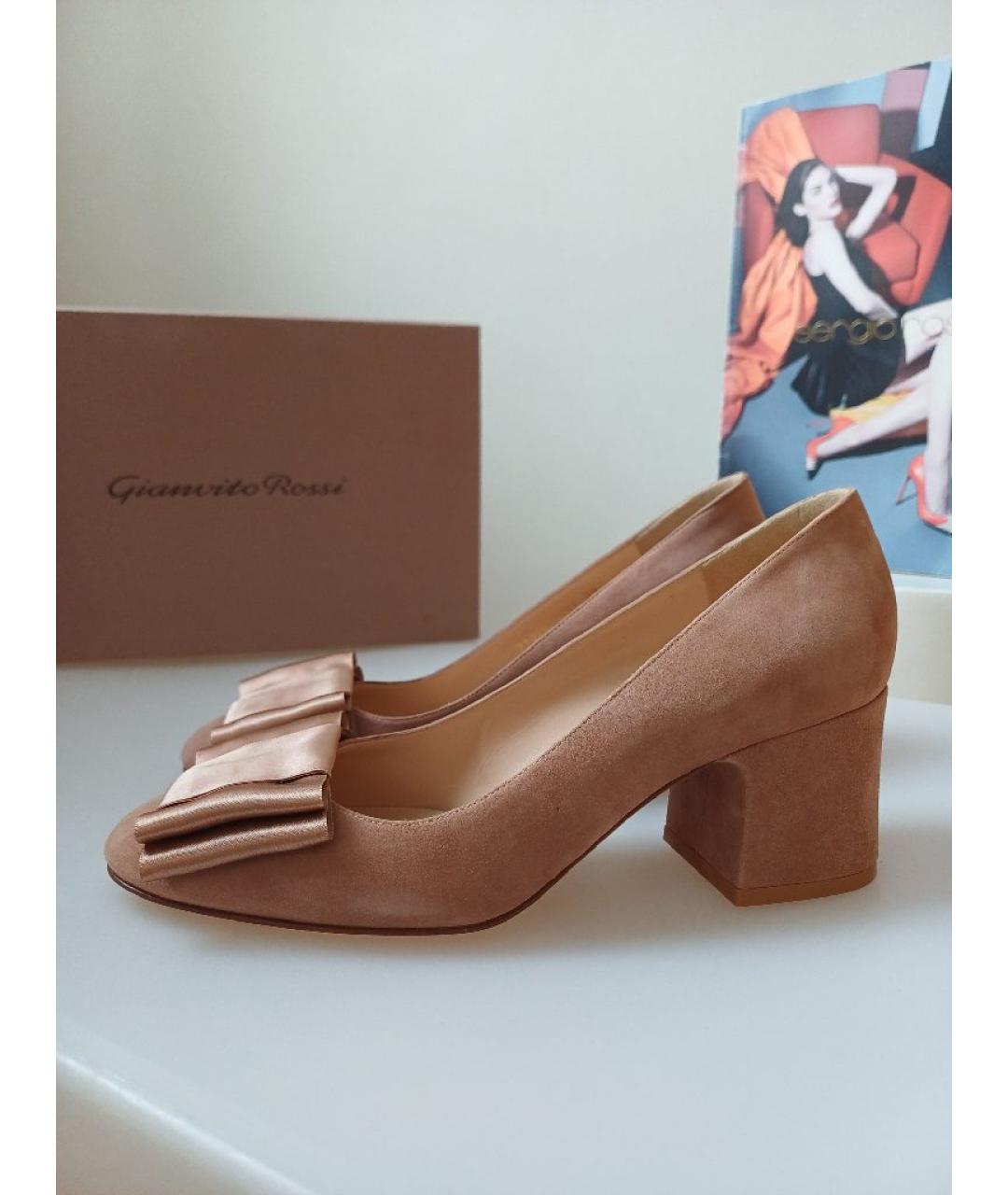 GIANVITO ROSSI Бежевые замшевые туфли, фото 5