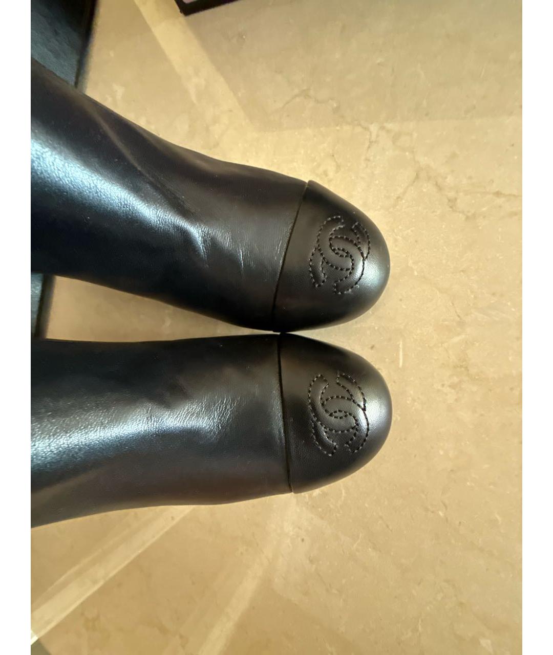 CHANEL Черные кожаные сапоги, фото 3