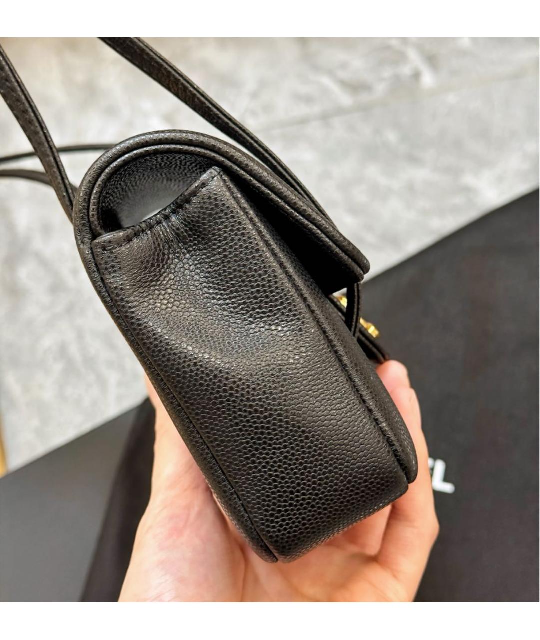CHANEL Черная кожаная сумка с короткими ручками, фото 5