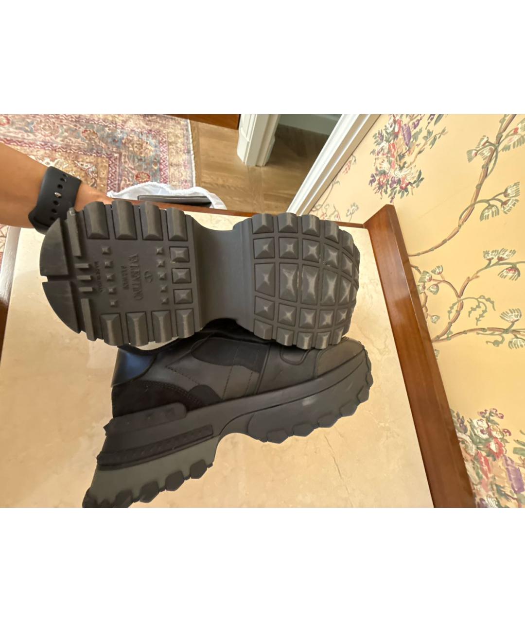 VALENTINO Черные кожаные кроссовки, фото 5