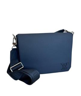 LOUIS VUITTON Сумка на плечо