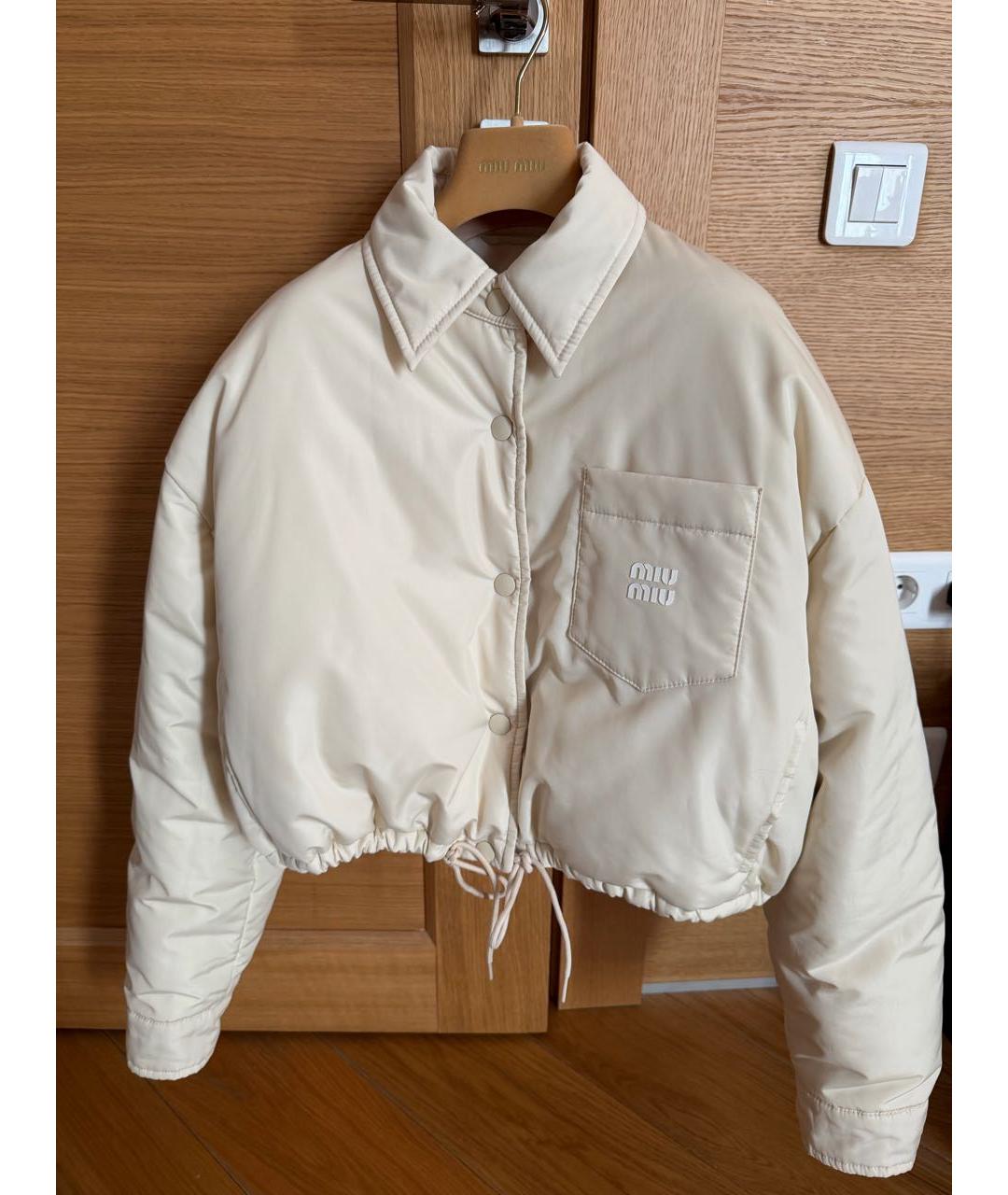 MIU MIU Бежевый полиэстеровый пуховик, фото 7