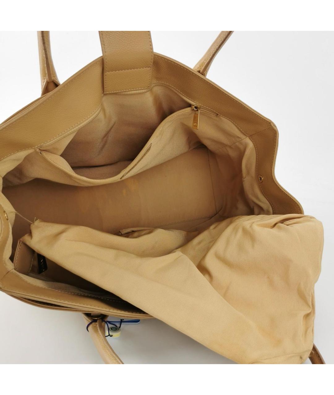 CHANEL Бежевая кожаная сумка тоут, фото 4