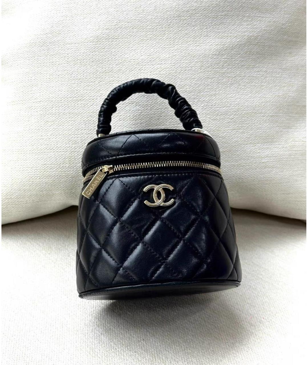 CHANEL Черная кожаная сумка с короткими ручками, фото 2