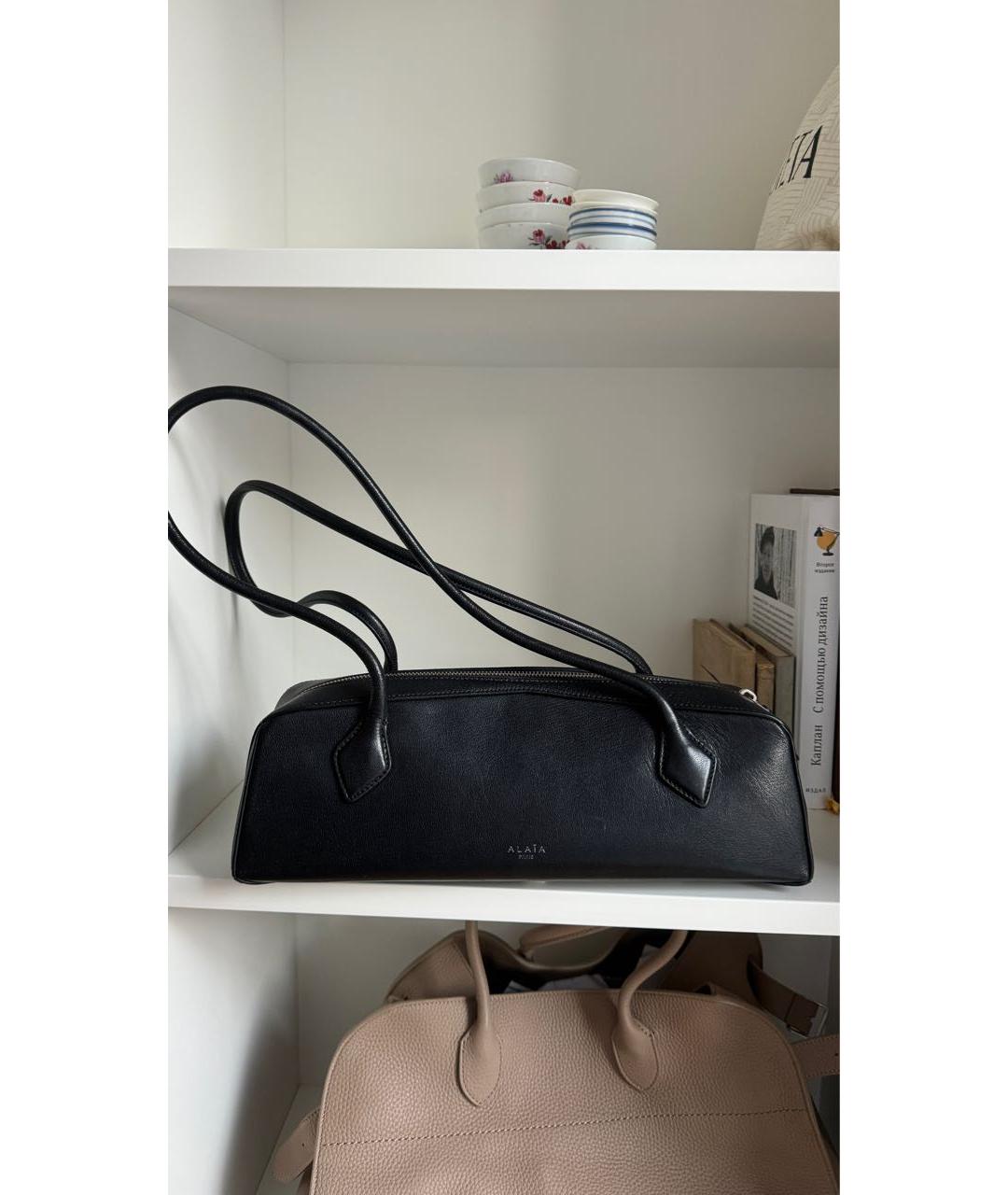 ALAIA Черная кожаная сумка с короткими ручками, фото 2