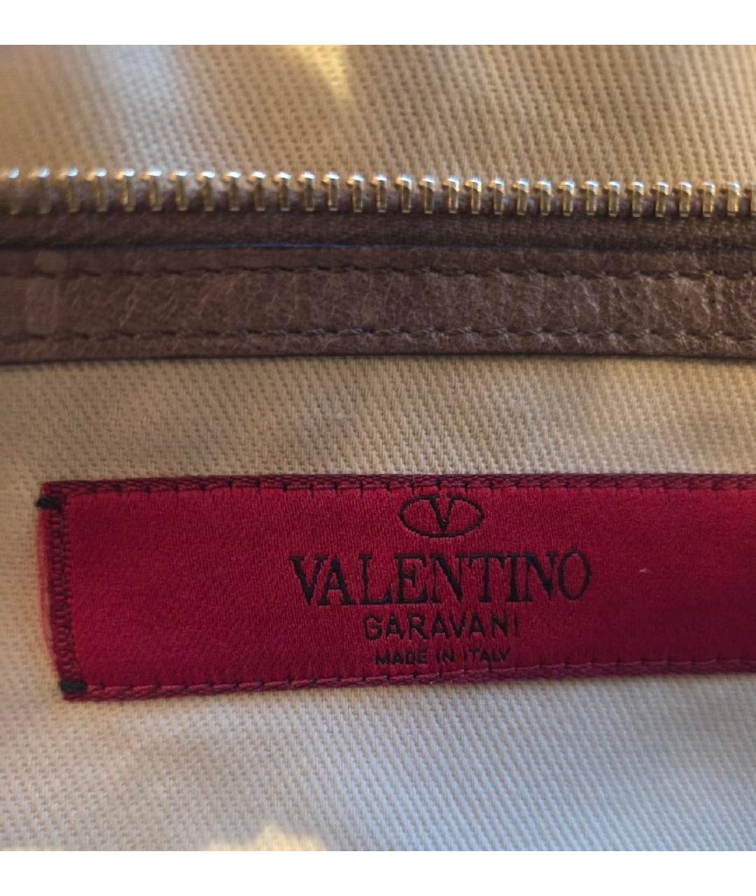 VALENTINO Бежевая кожаная сумка с короткими ручками, фото 7