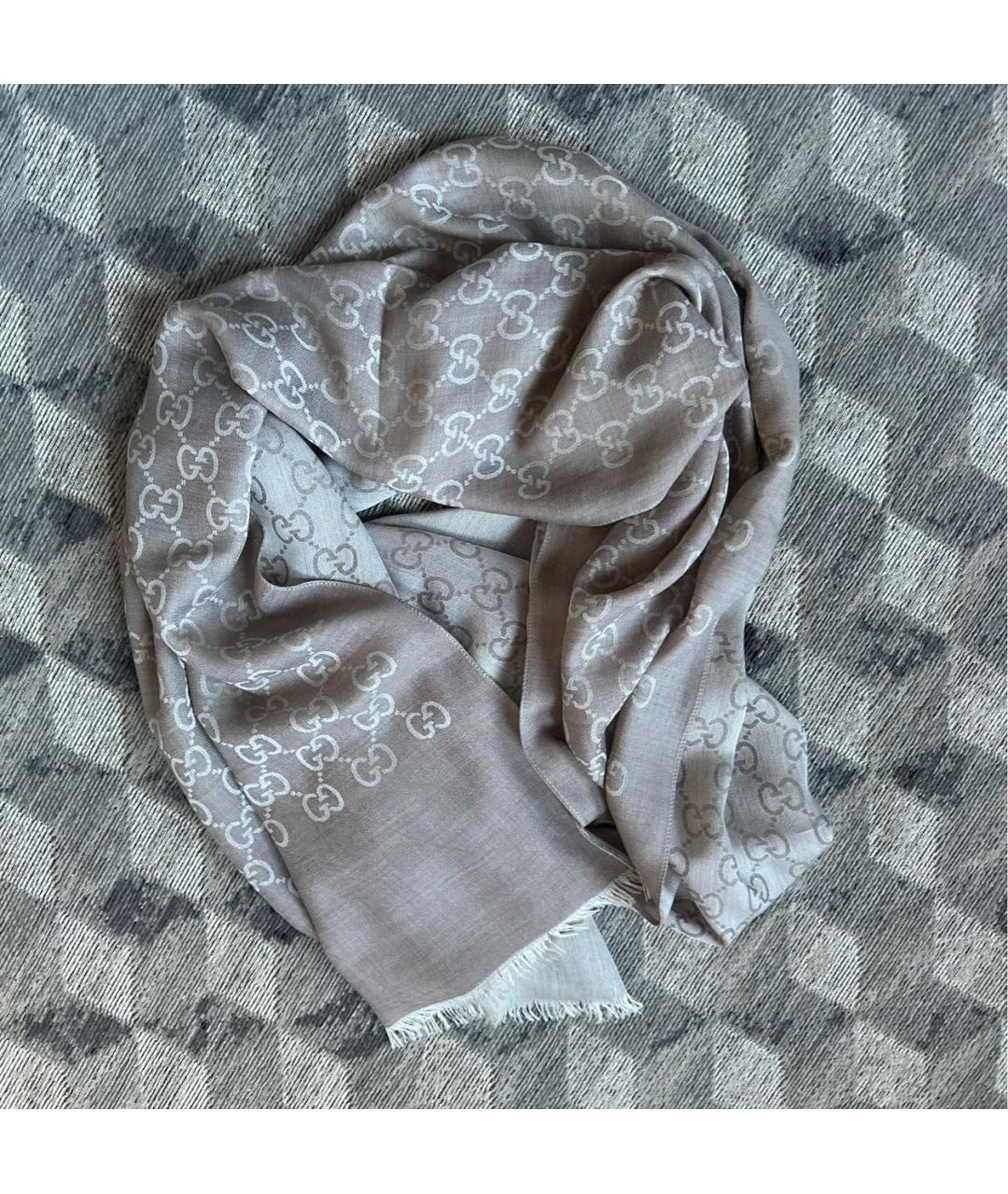 GUCCI Бежевый платок, фото 3