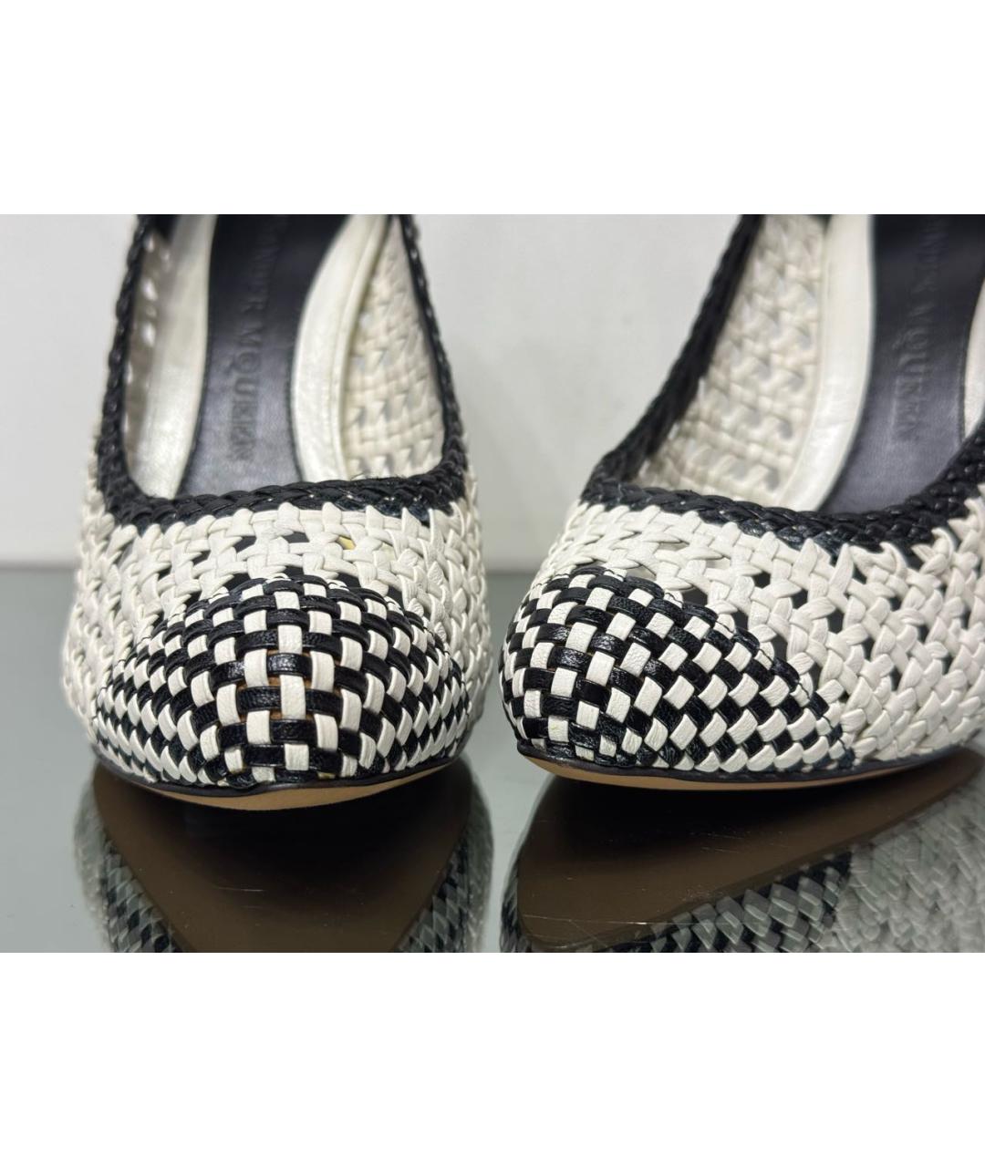 ALEXANDER MCQUEEN Белые кожаные туфли, фото 3