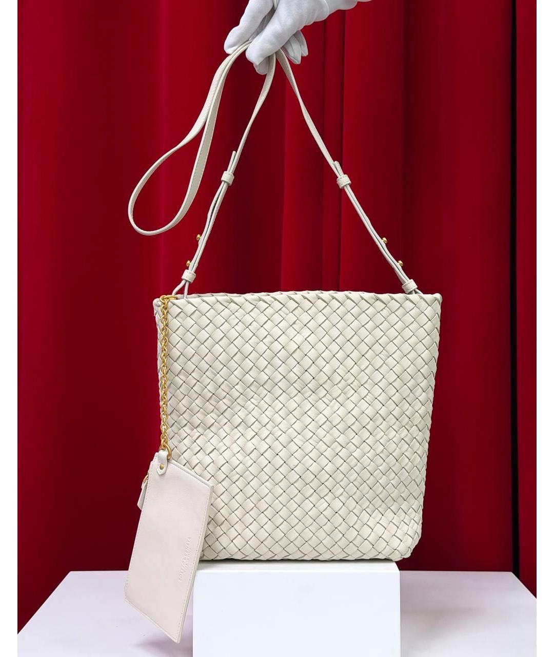 BOTTEGA VENETA Бежевая кожаная сумка тоут, фото 5