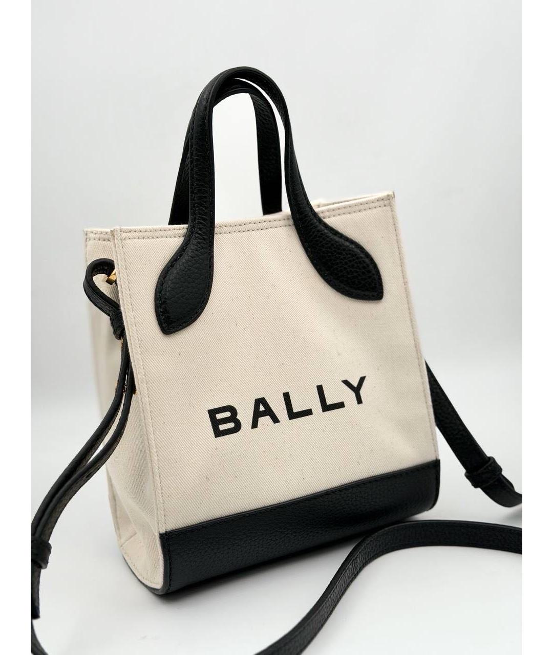 BALLY Бежевая тканевая сумка с короткими ручками, фото 3