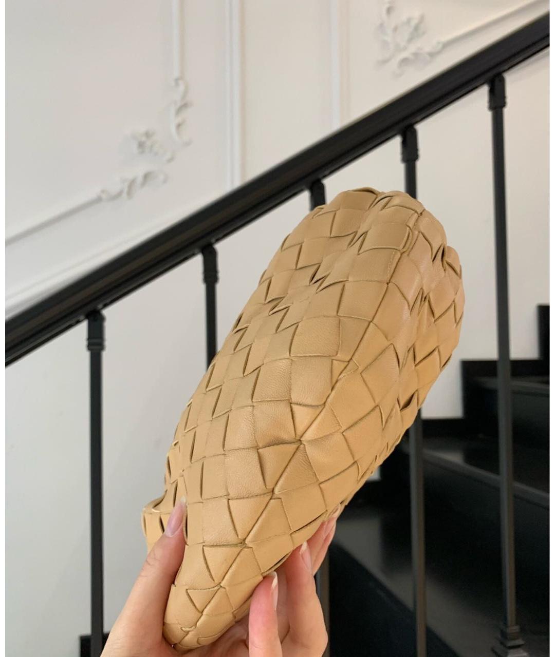 BOTTEGA VENETA Коричневая кожаная сумка с короткими ручками, фото 3