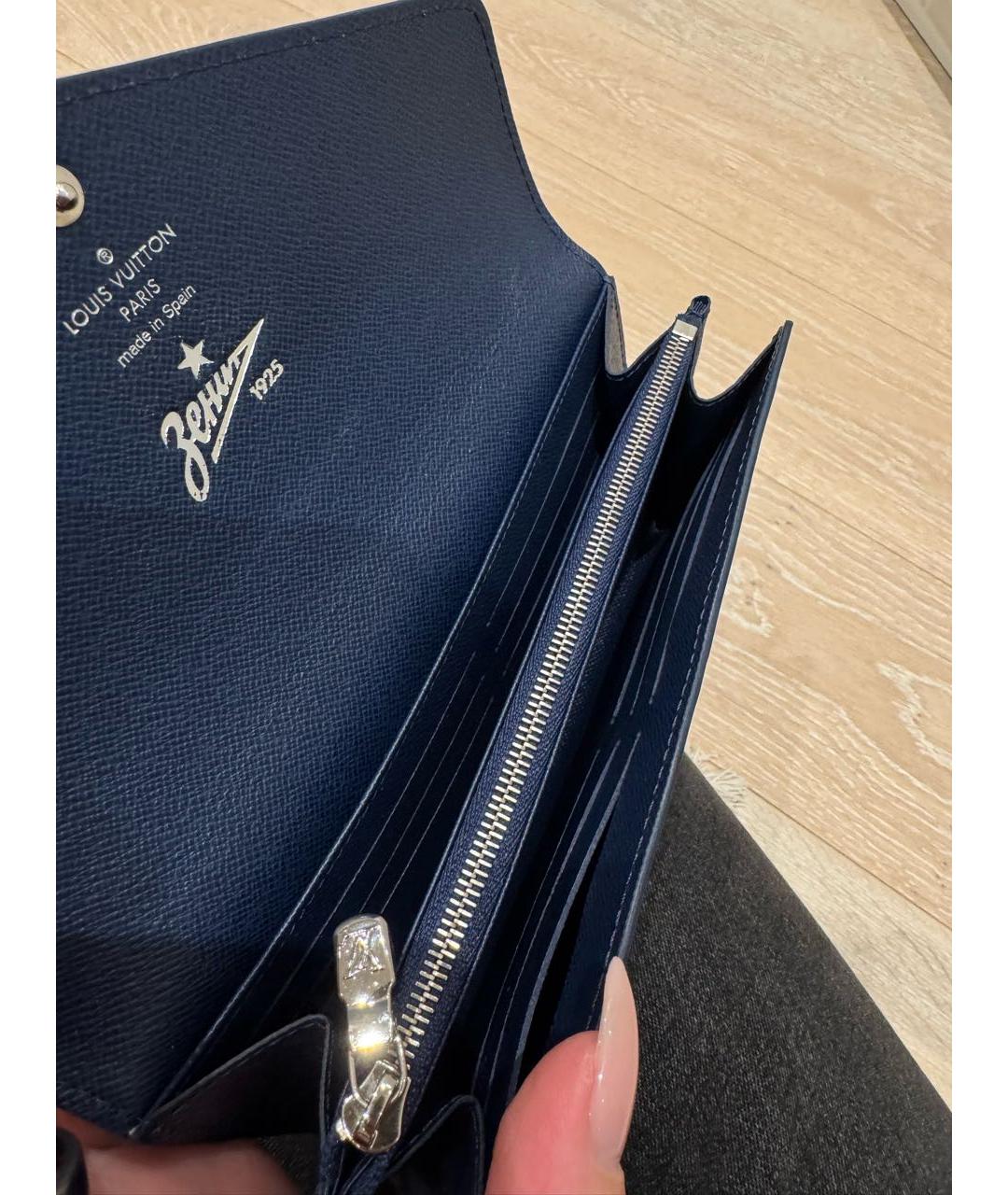 LOUIS VUITTON Темно-синий кожаный кошелек, фото 3