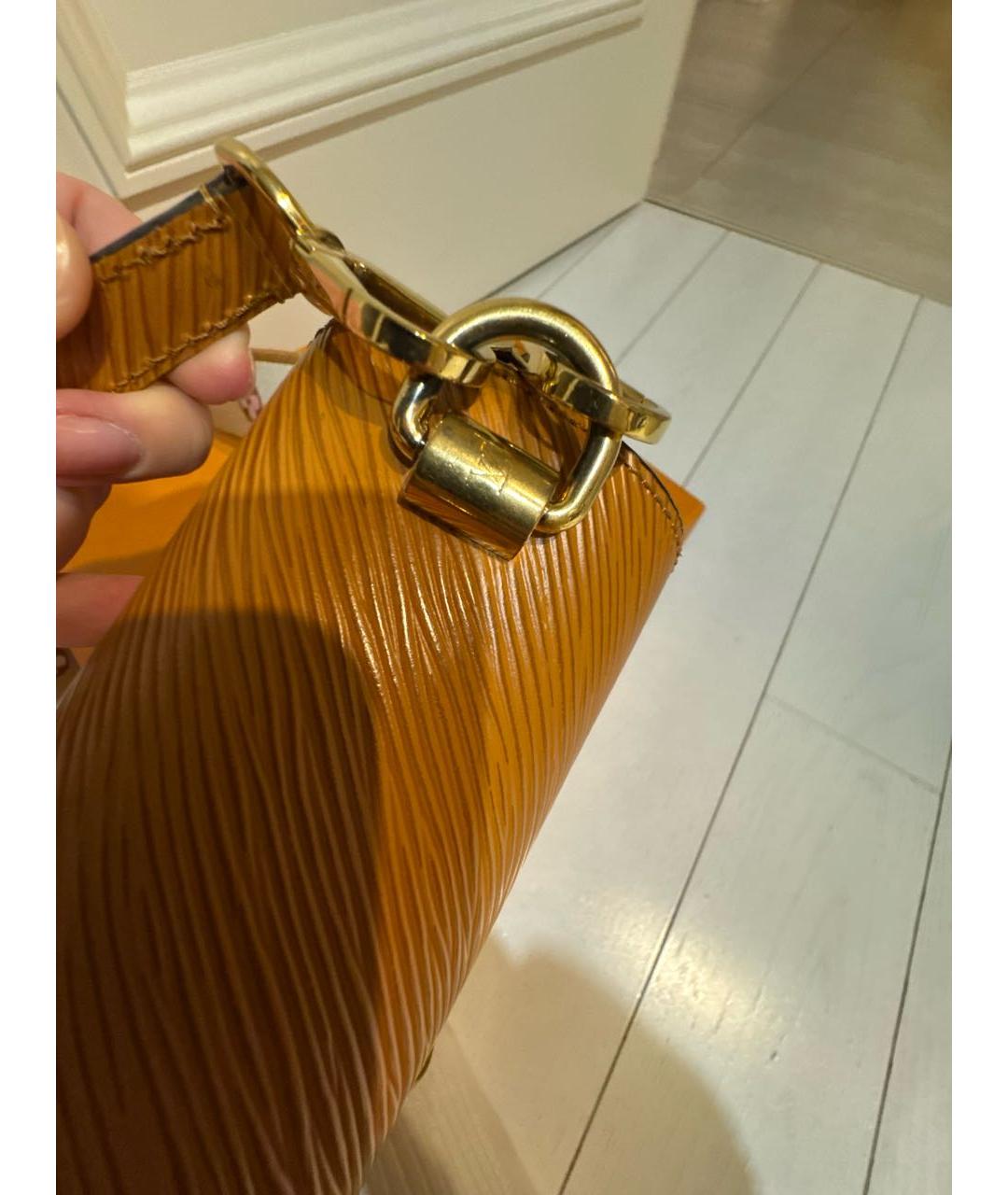 LOUIS VUITTON Коричневая кожаная сумка через плечо, фото 5