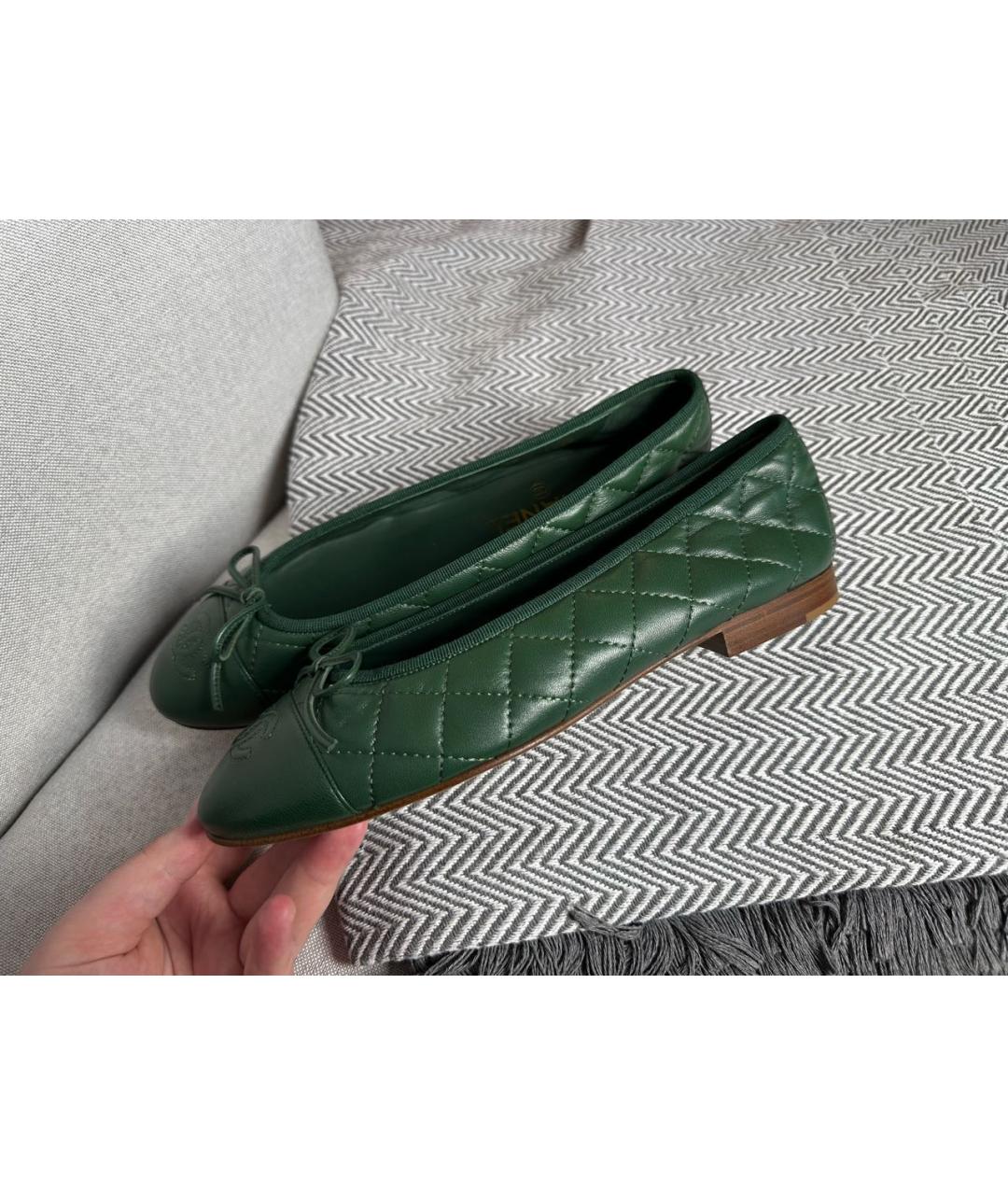 CHANEL Зеленые кожаные балетки, фото 4