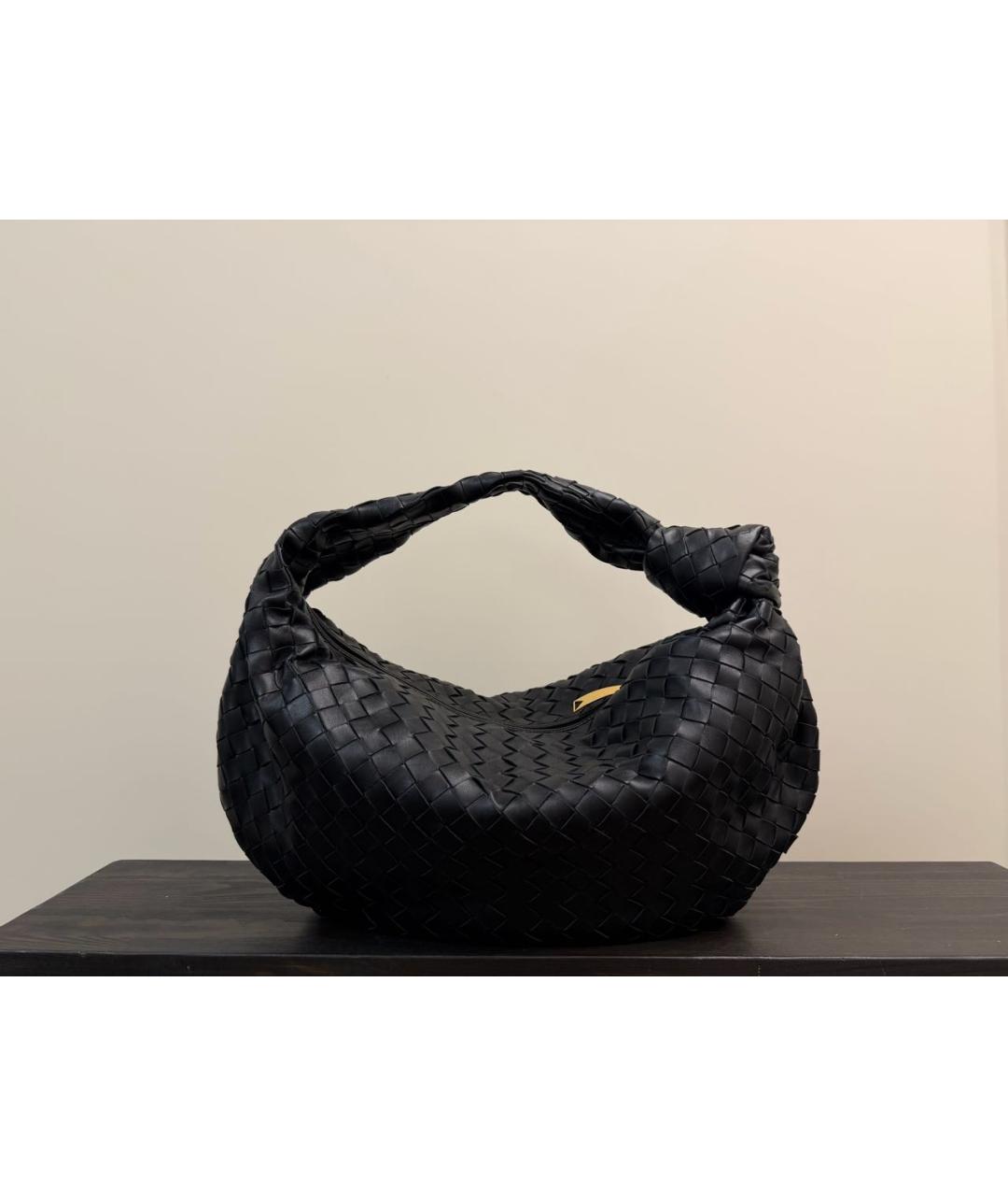 BOTTEGA VENETA Черная кожаная сумка с короткими ручками, фото 5