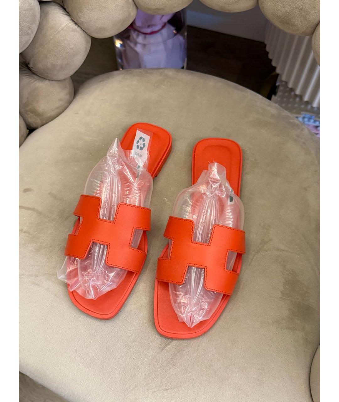 HERMES Оранжевое кожаные шлепанцы, фото 2