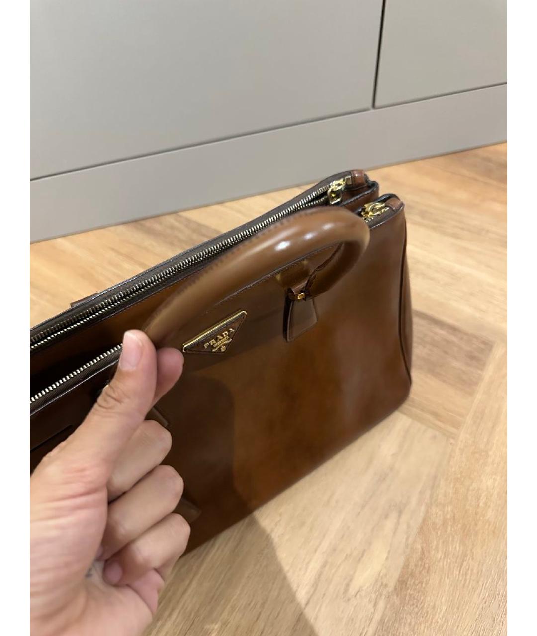 PRADA Коричневая кожаная сумка тоут, фото 7