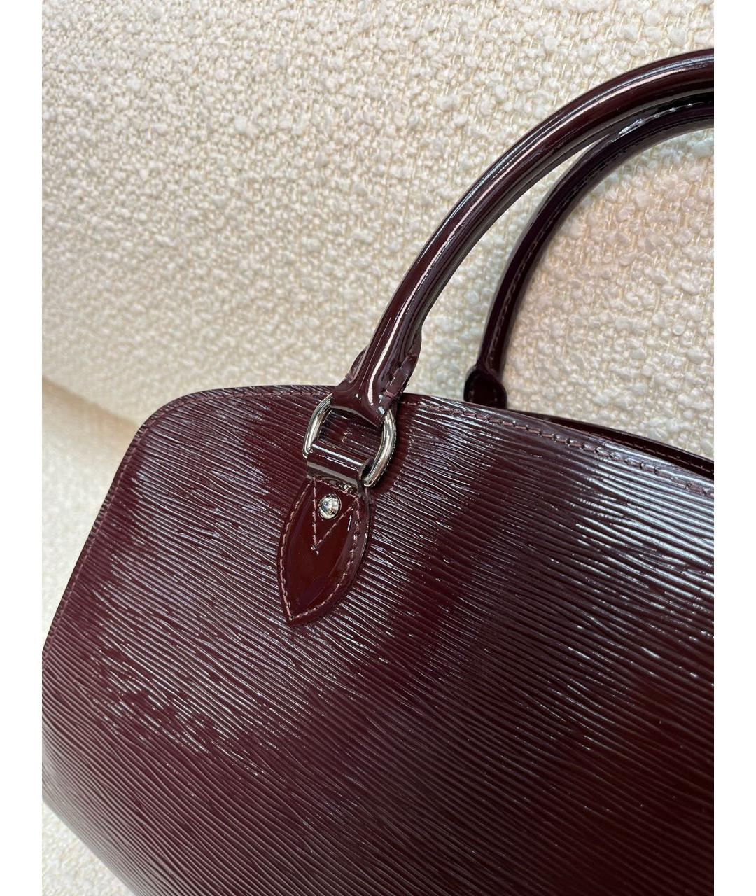 LOUIS VUITTON Бордовая сумка с короткими ручками из лакированной кожи, фото 8