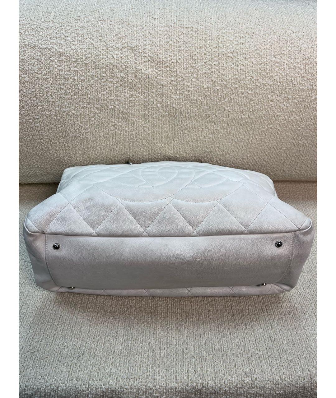 CHANEL Белая кожаная сумка с короткими ручками, фото 7