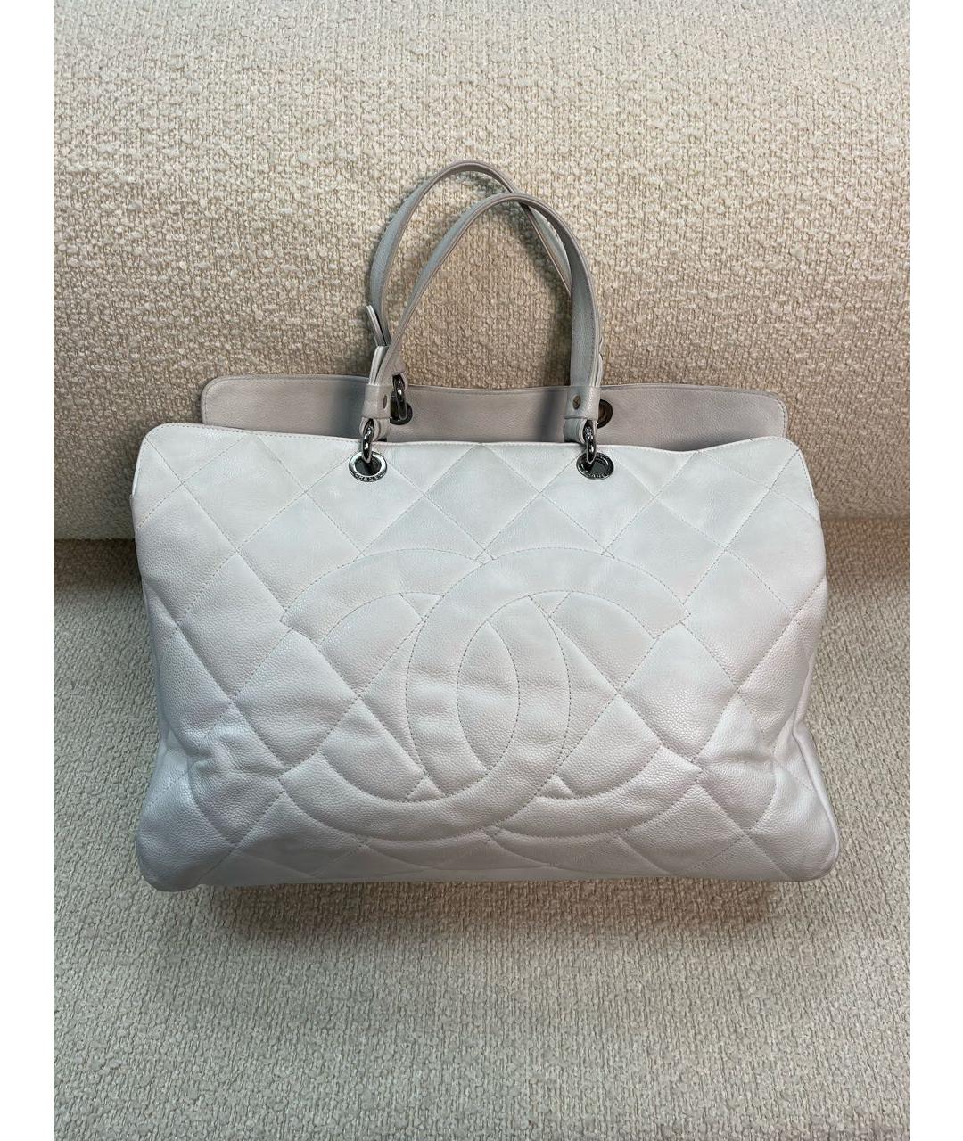 CHANEL Белая кожаная сумка с короткими ручками, фото 9