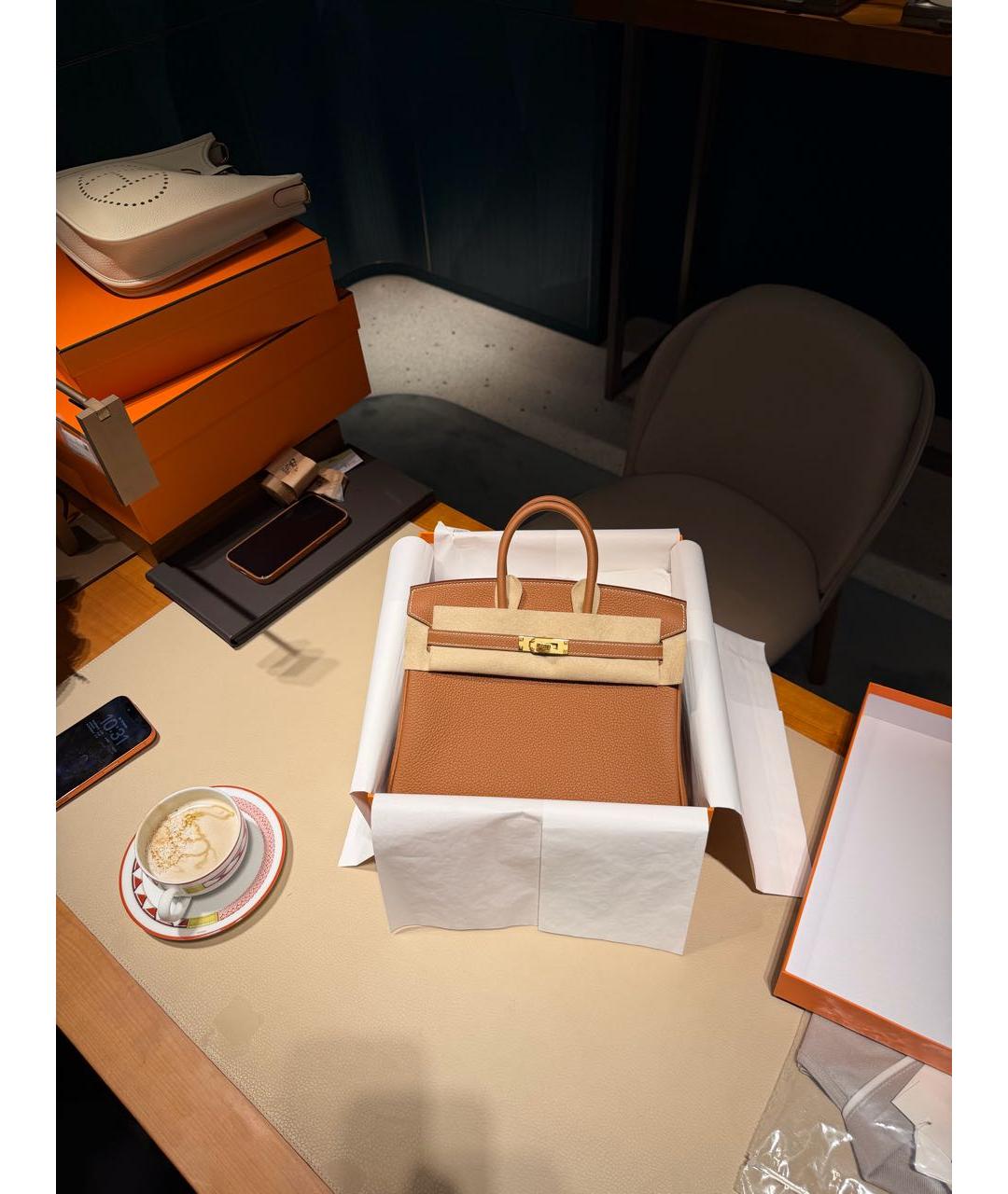 HERMES Коричневая кожаная сумка с короткими ручками, фото 6