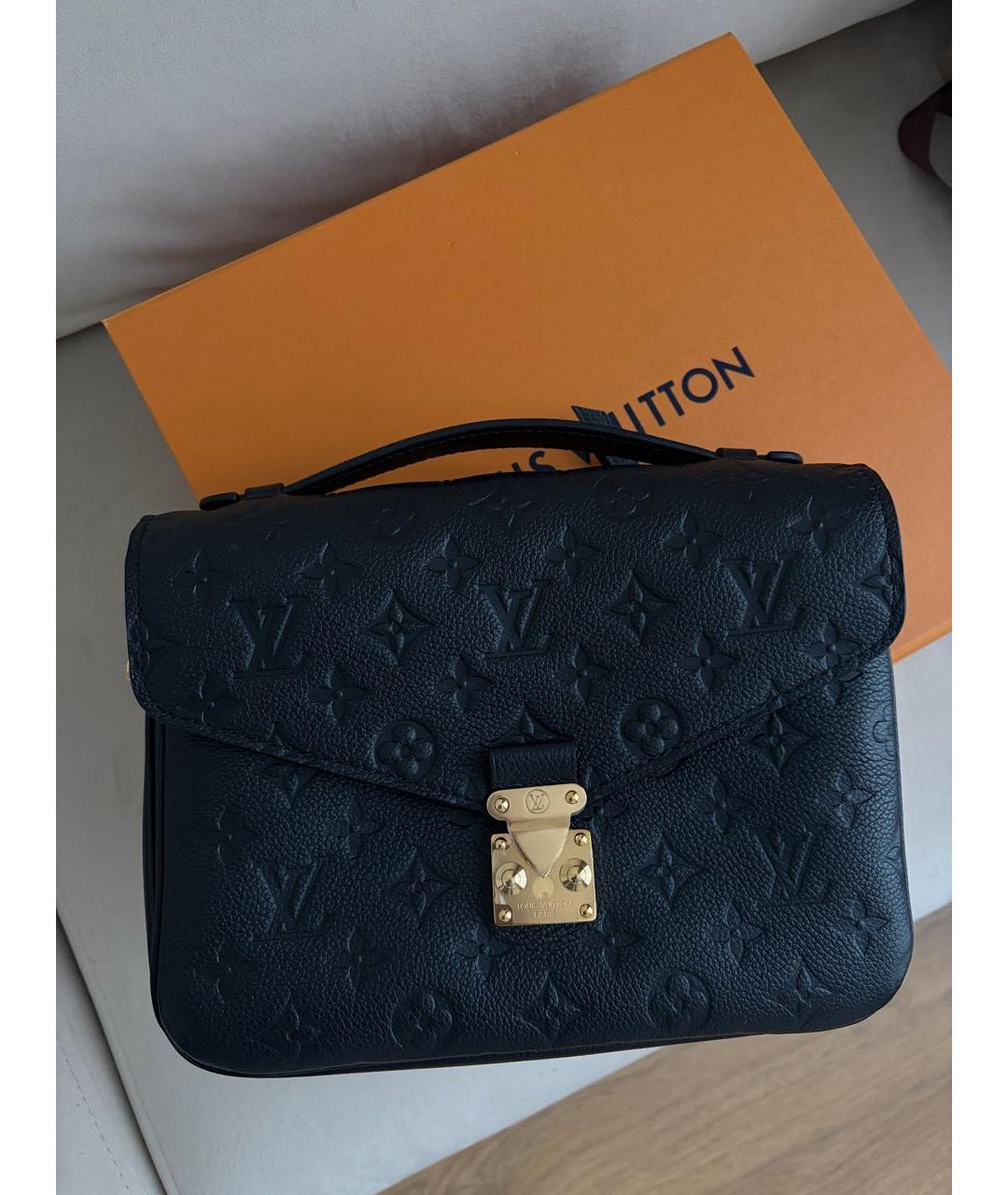 LOUIS VUITTON Черная кожаная сумка с короткими ручками, фото 4