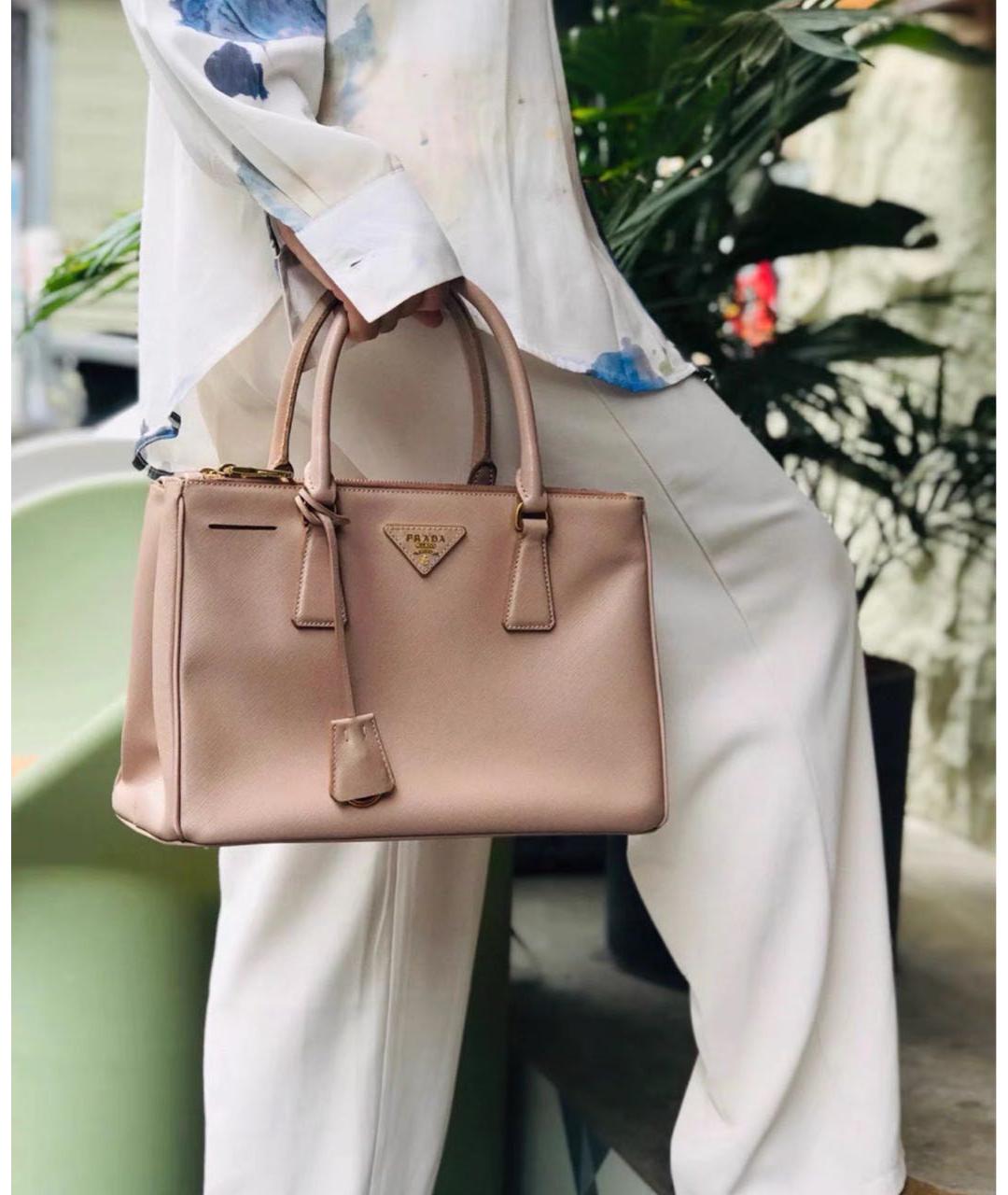 PRADA Бежевая кожаная сумка с короткими ручками, фото 2