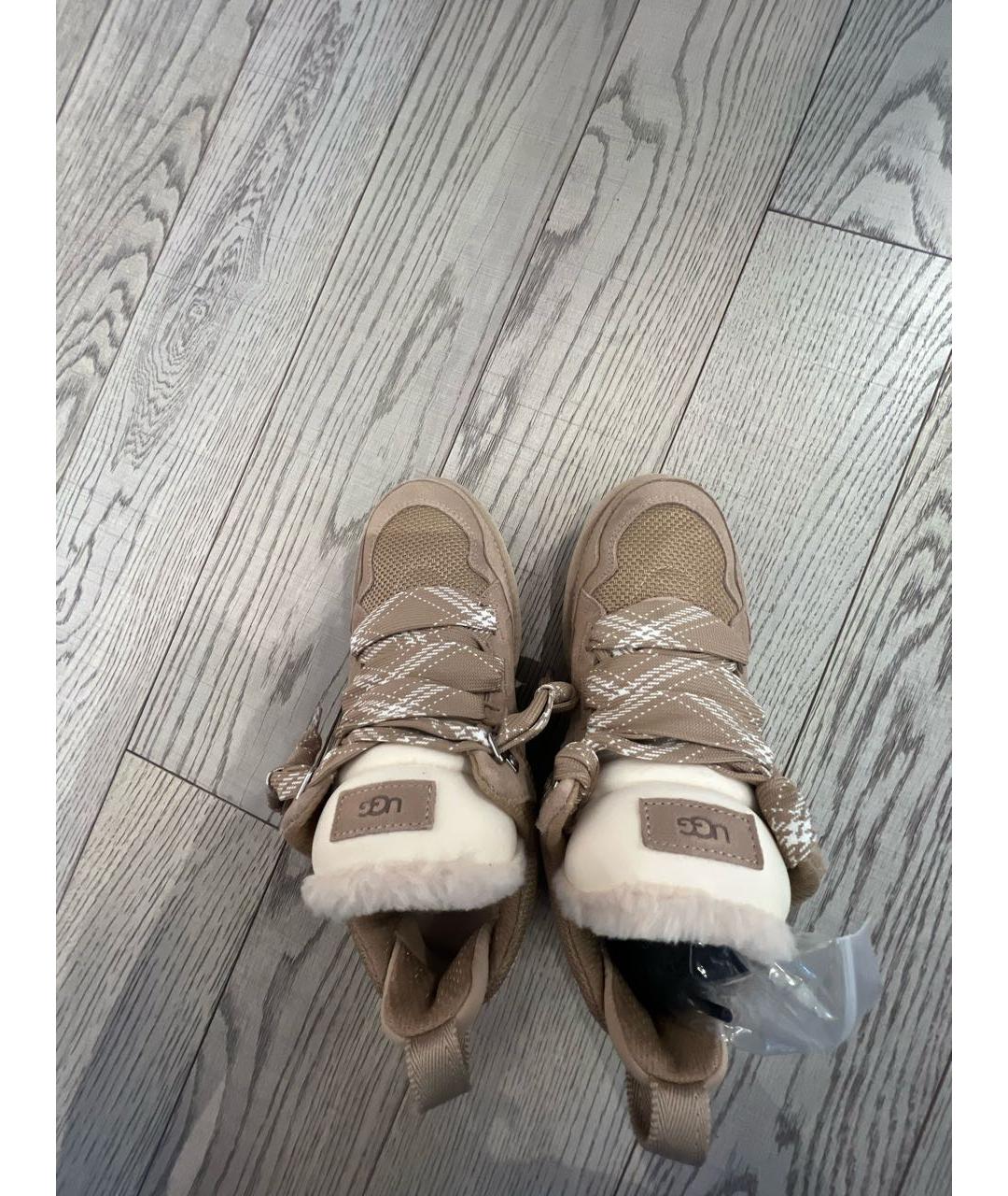 UGG AUSTRALIA Бежевые нубуковые кроссовки, фото 3