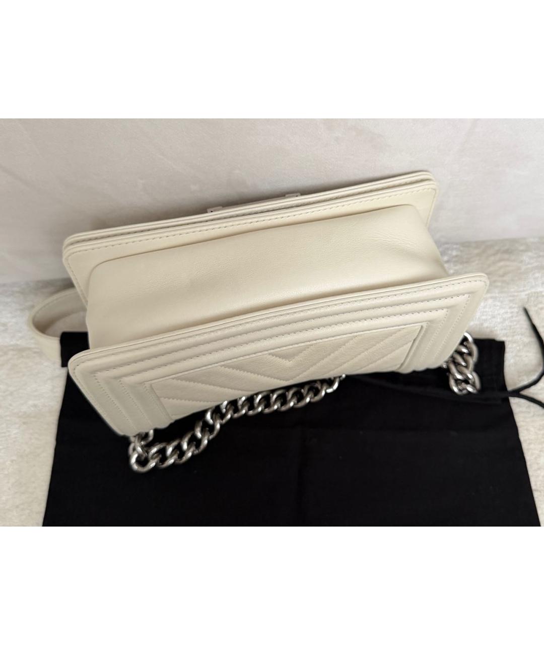 CHANEL Белая кожаная сумка через плечо, фото 7