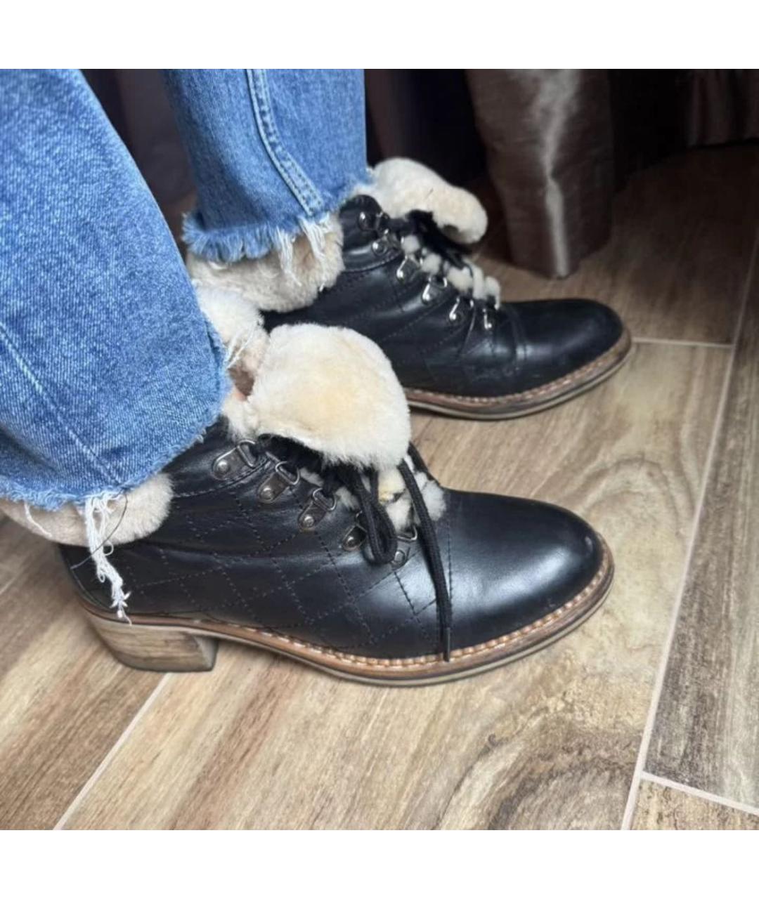 CHANEL Черные кожаные ботинки, фото 2