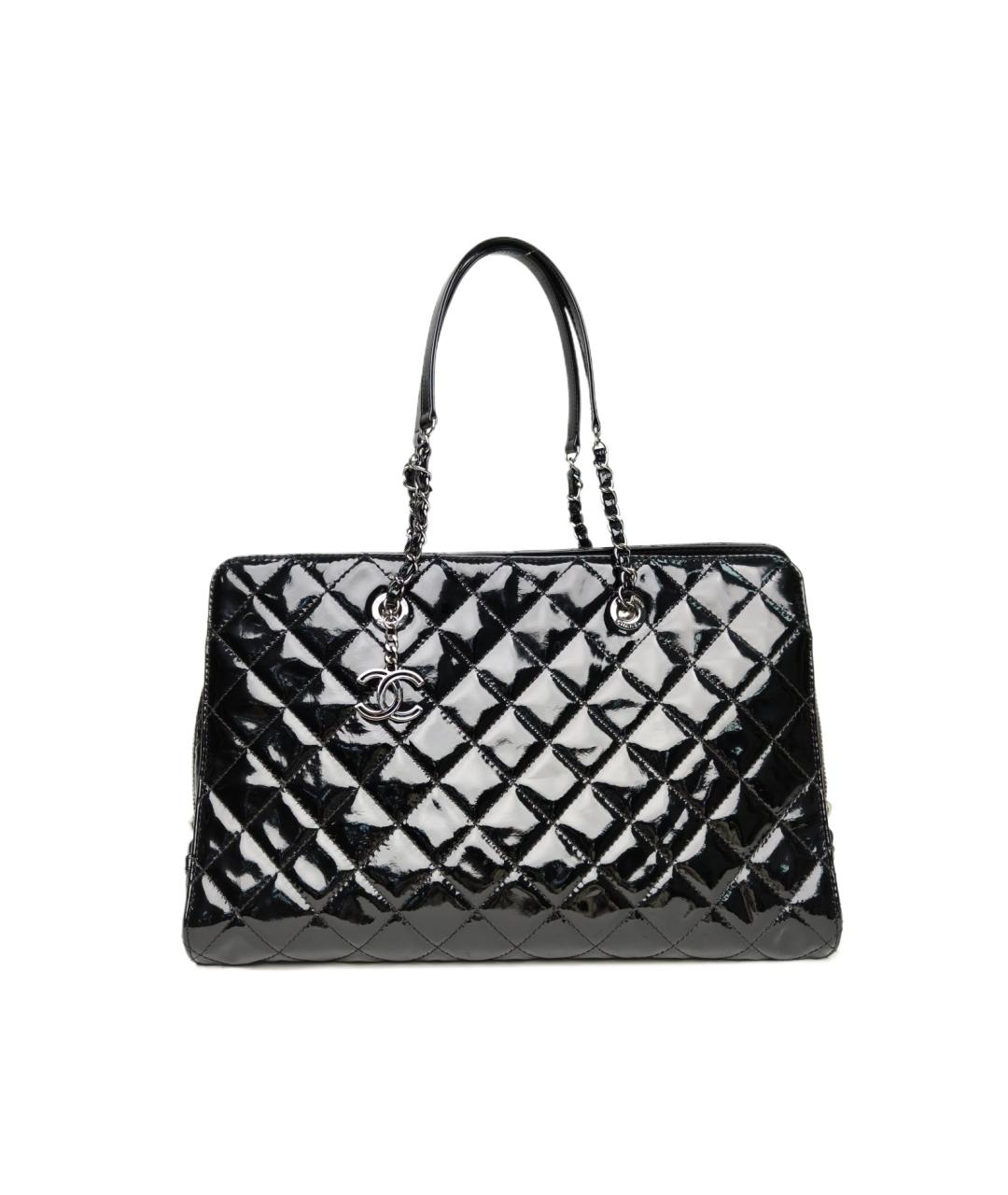 CHANEL Черная сумка через плечо из лакированной кожи, фото 9