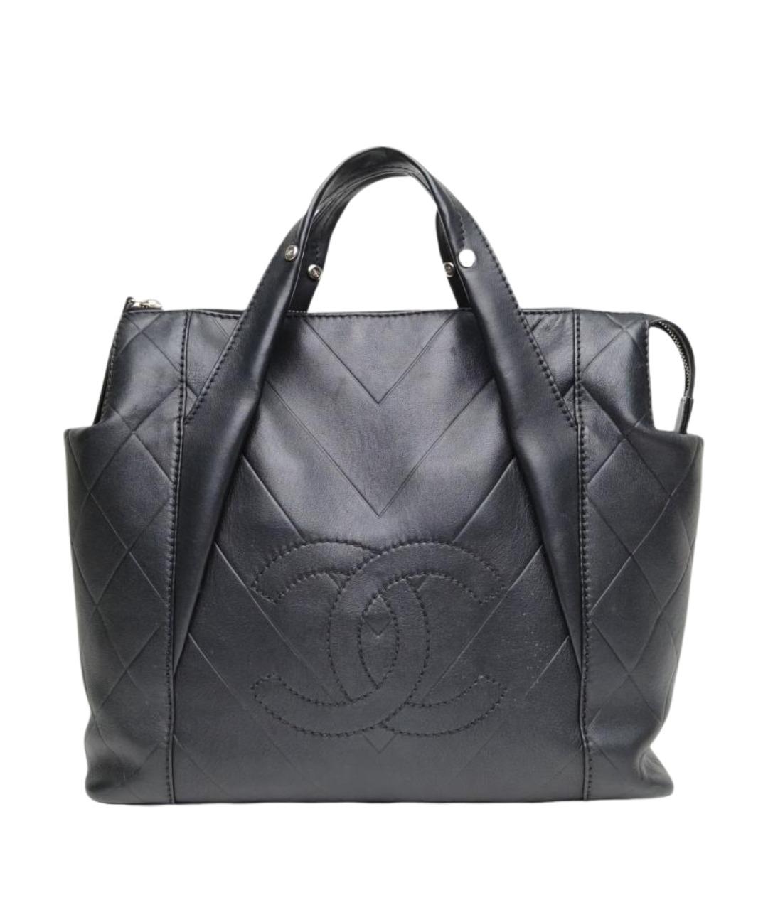 CHANEL Черная кожаная сумка через плечо, фото 1