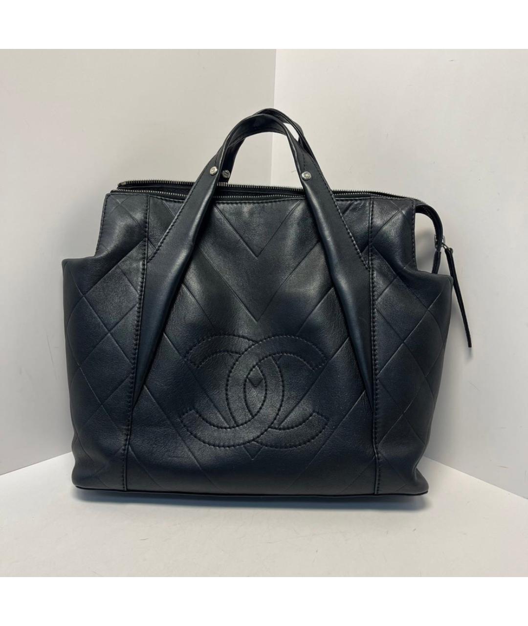 CHANEL Черная кожаная сумка через плечо, фото 9